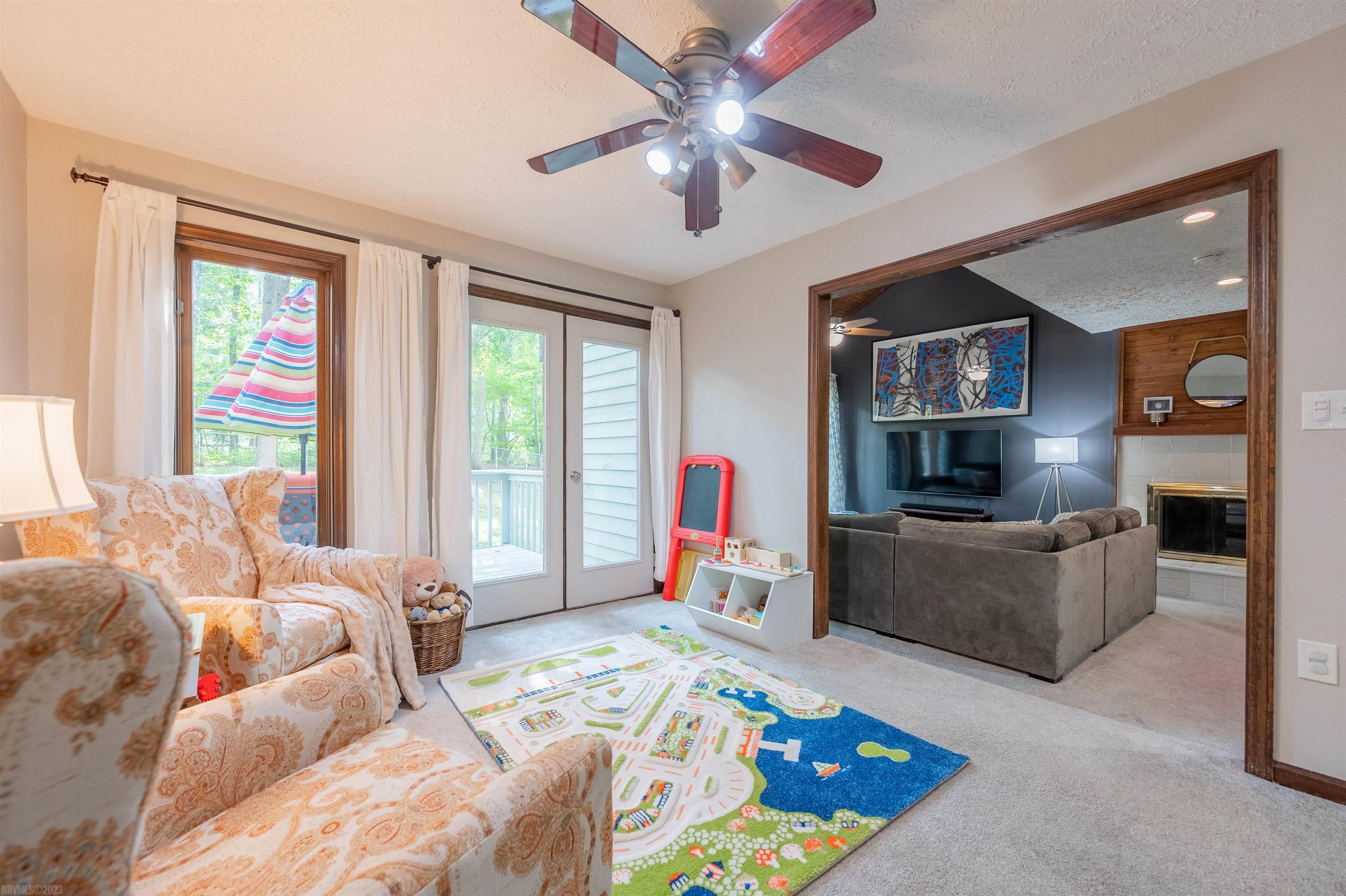 635 WHITE PINE Drive