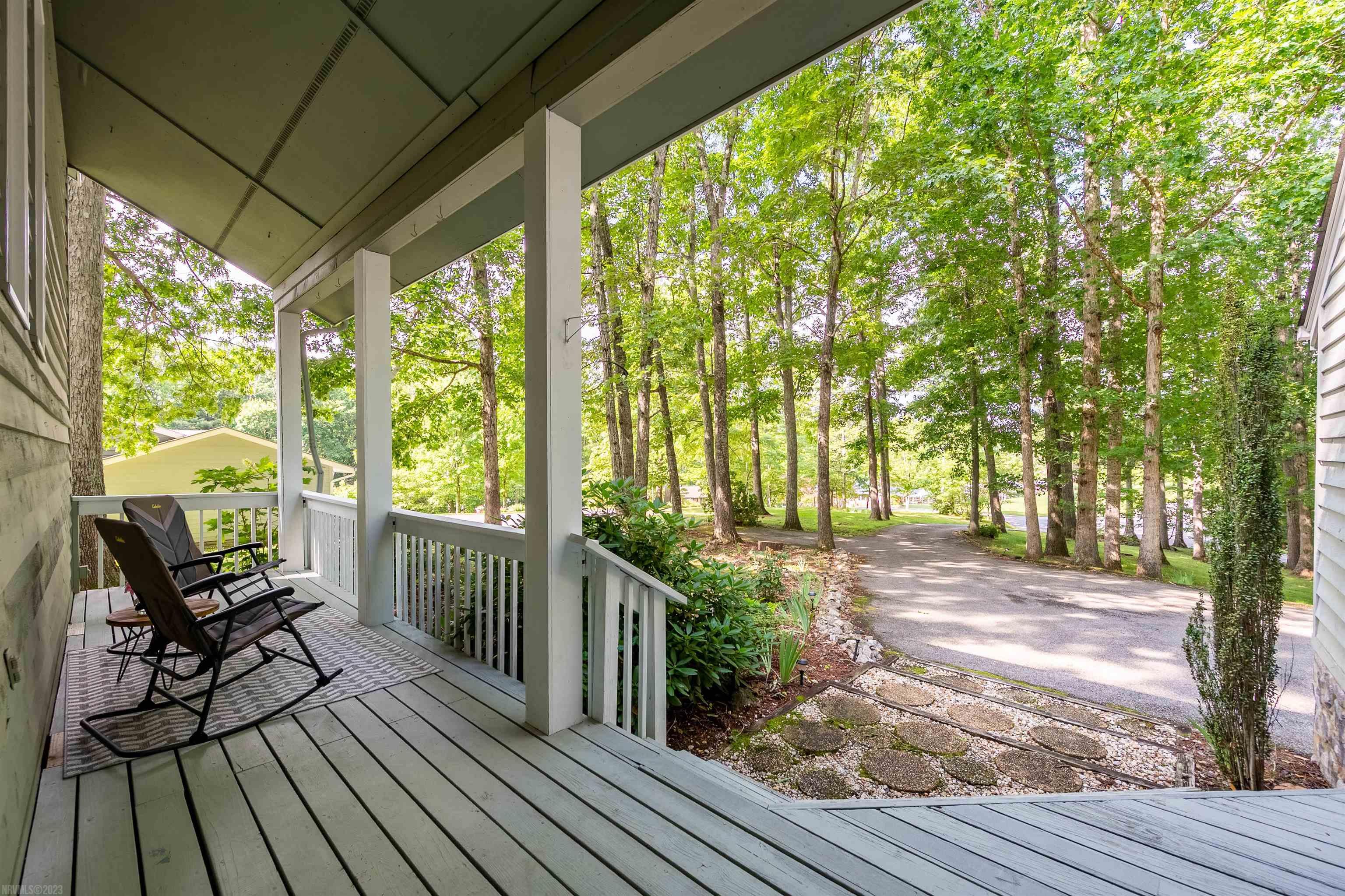 635 WHITE PINE Drive