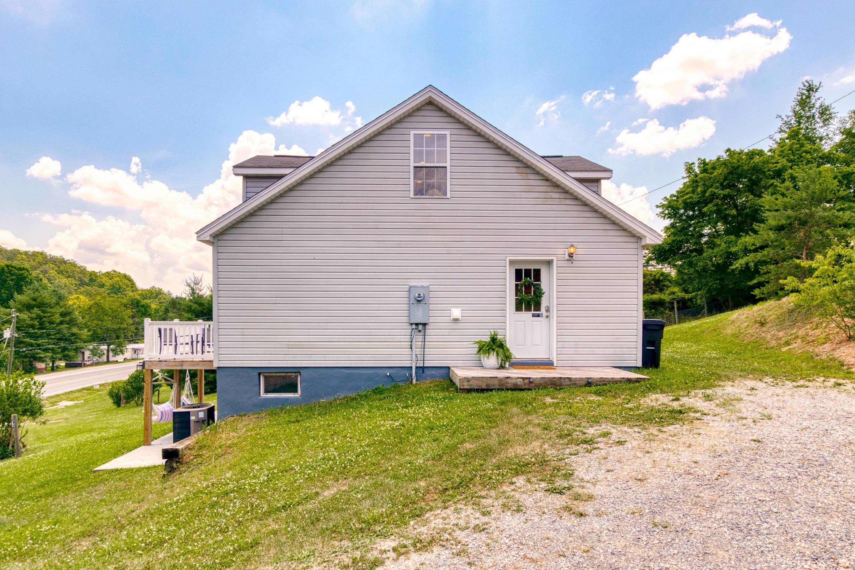 3825 RADFORD Road