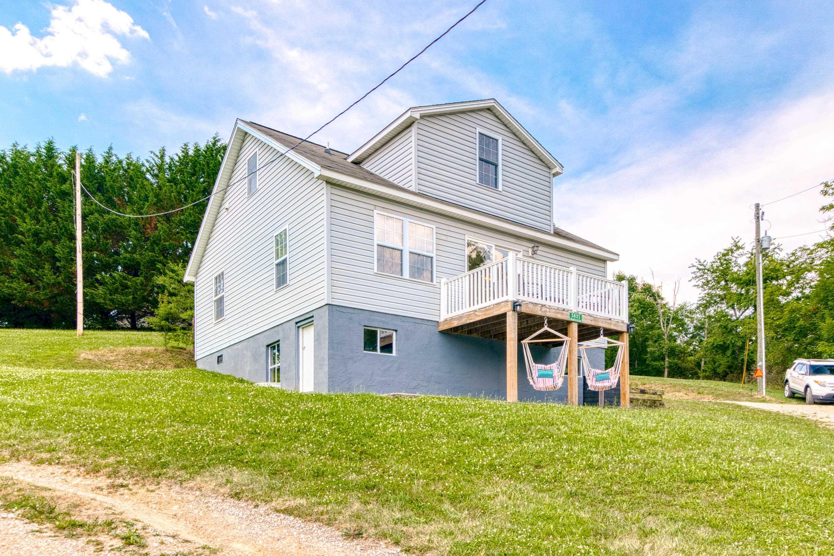 3825 RADFORD Road