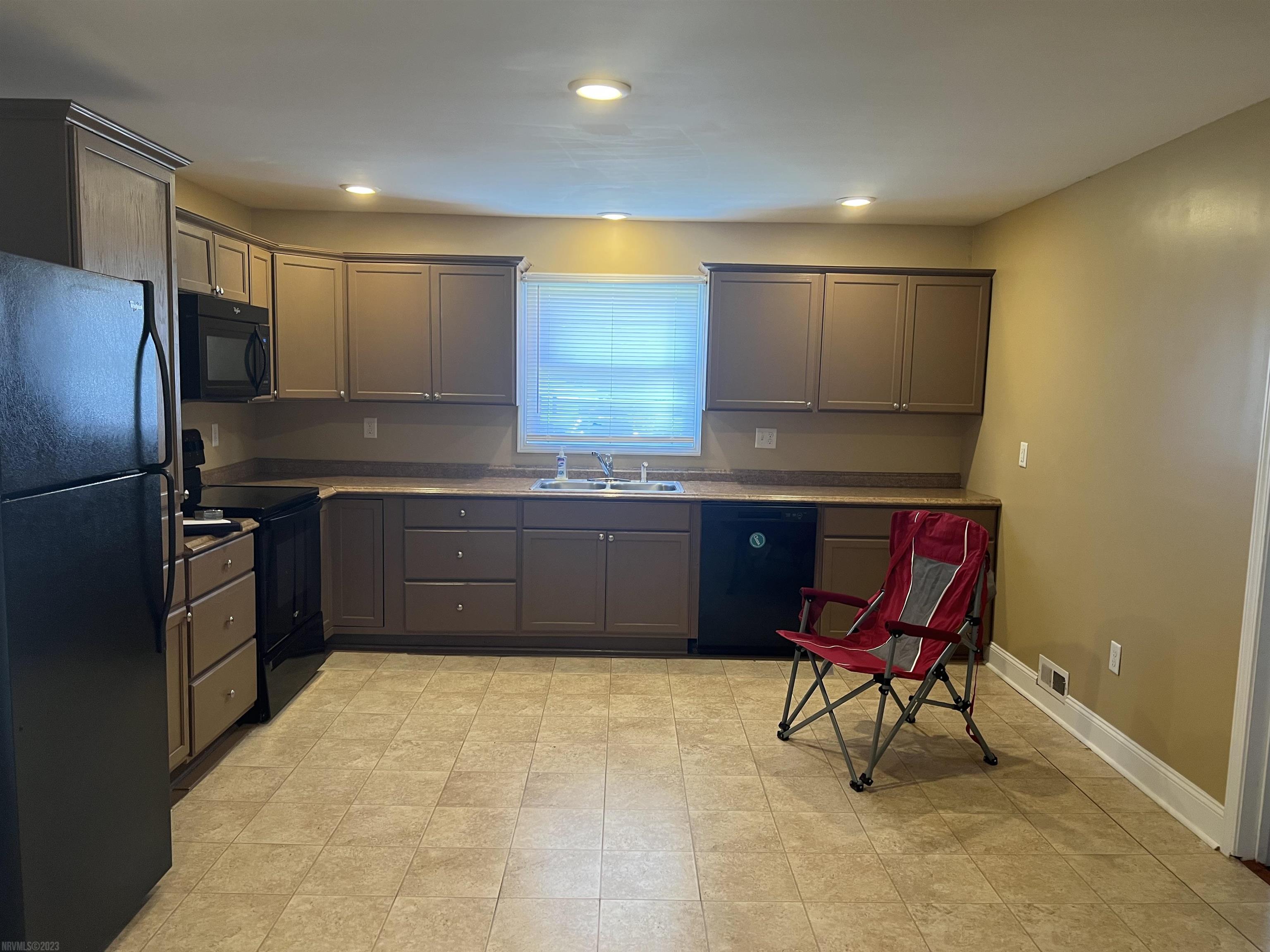 1993 Peppers Ferry Road NW