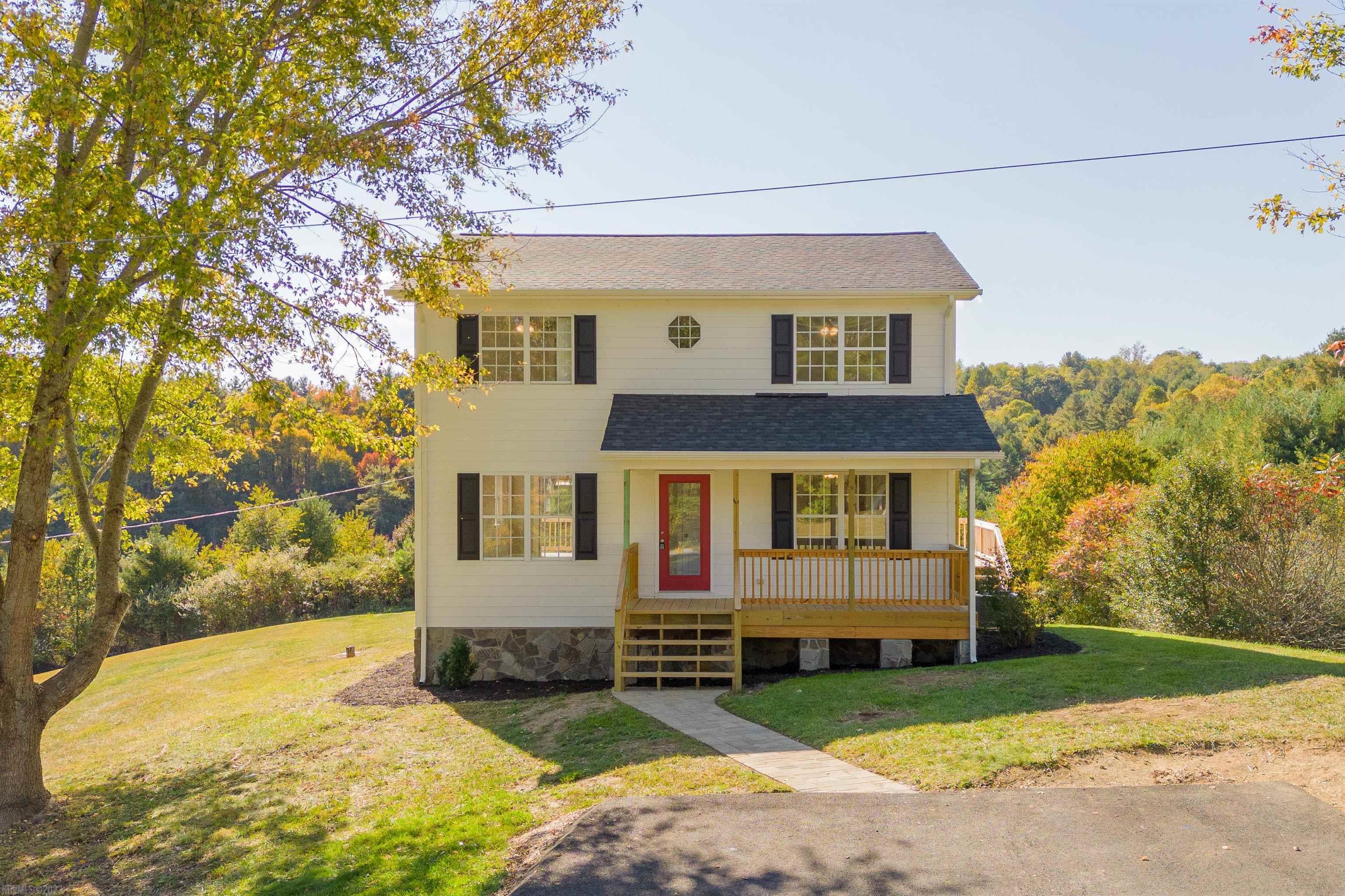 254 WINDY HILL Road NW