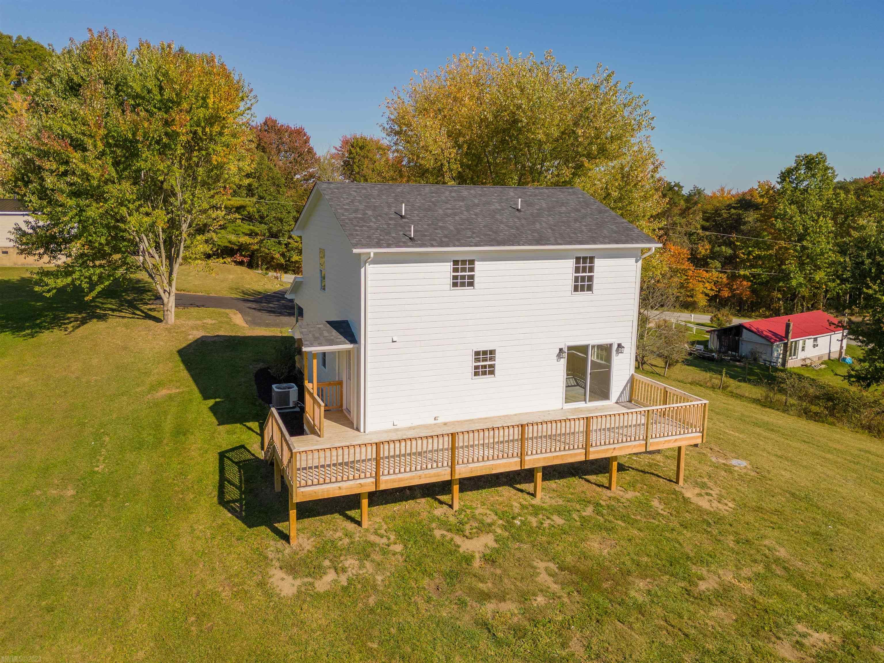 254 WINDY HILL Road NW