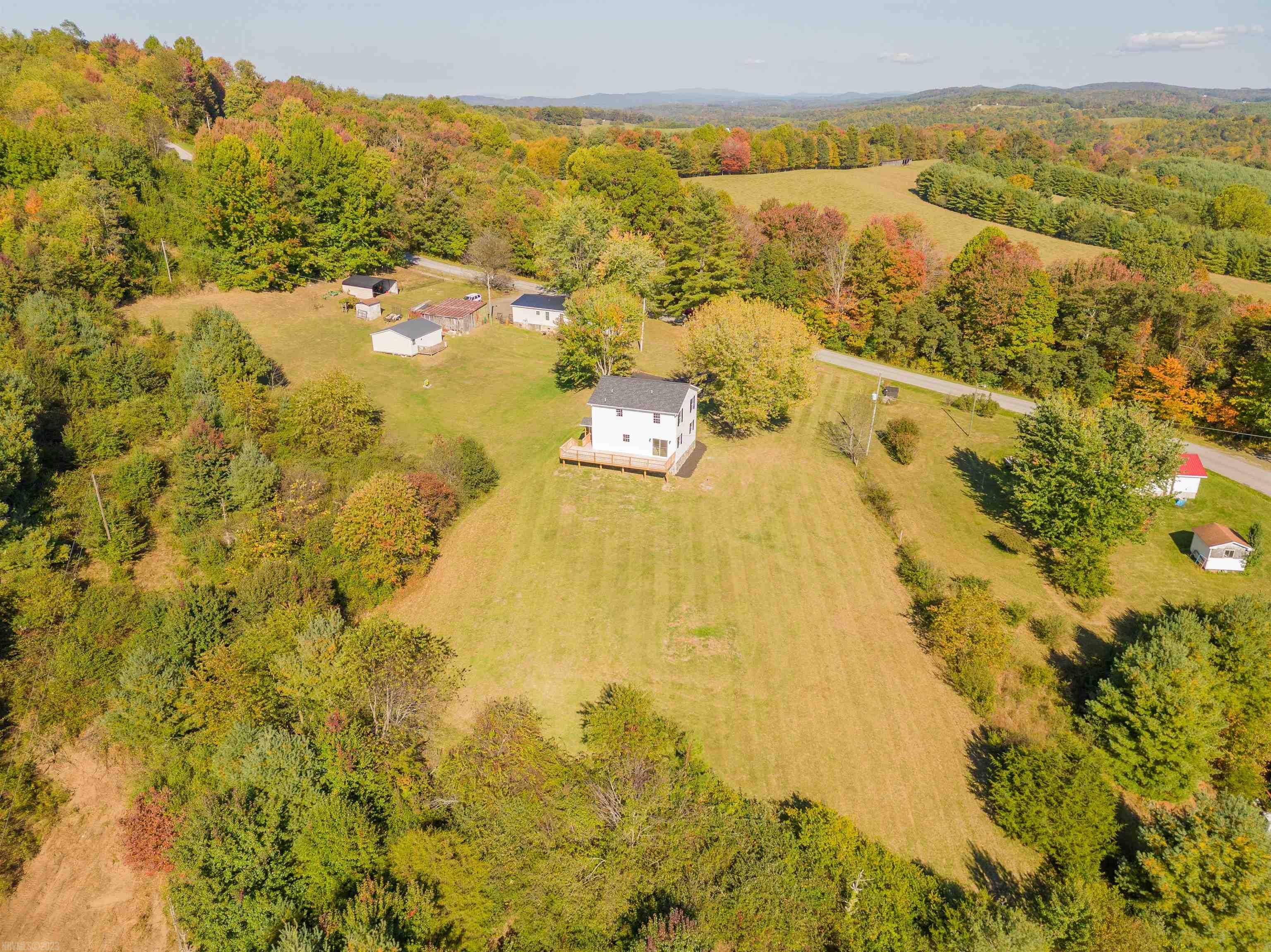 254 WINDY HILL Road NW