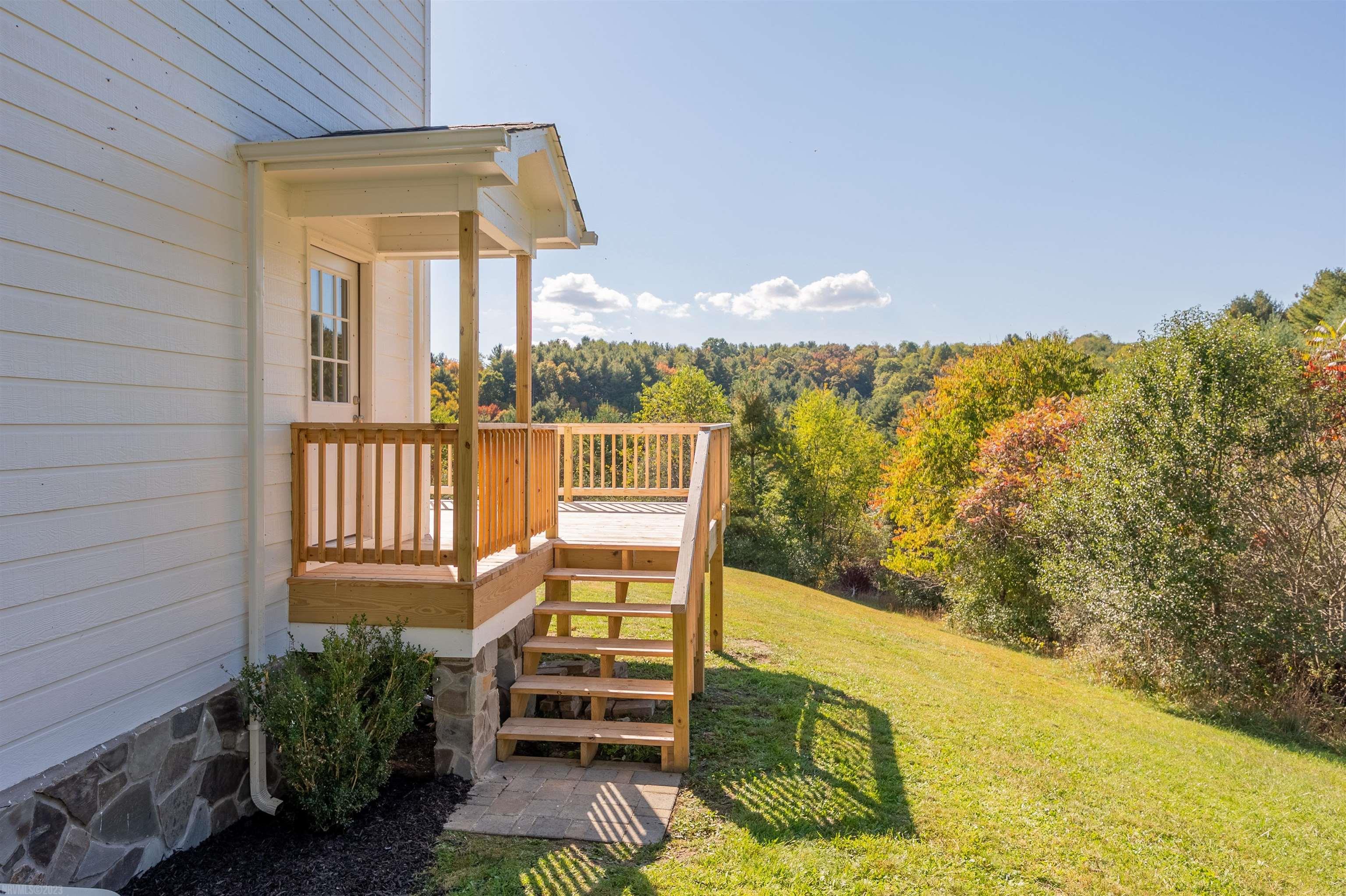 254 WINDY HILL Road NW