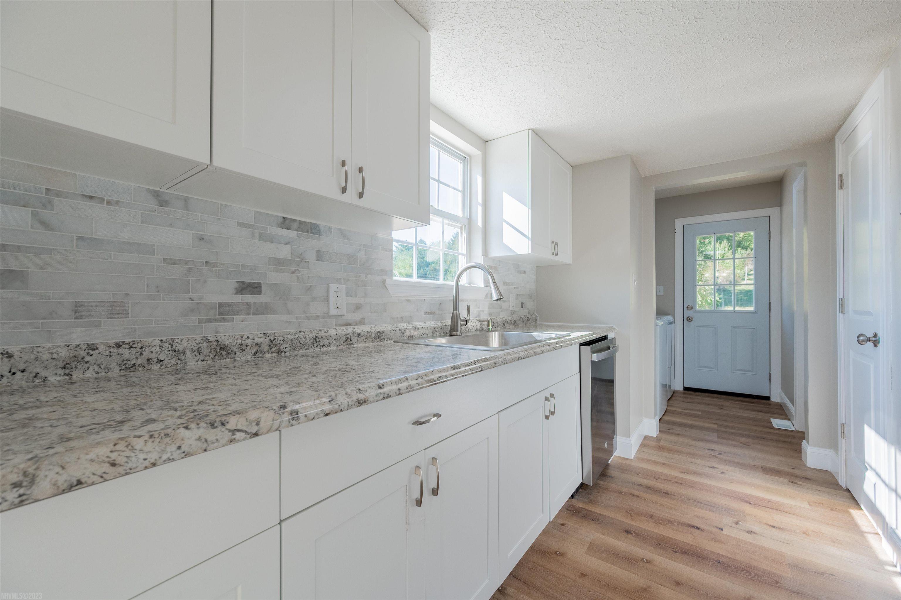 254 WINDY HILL Road NW
