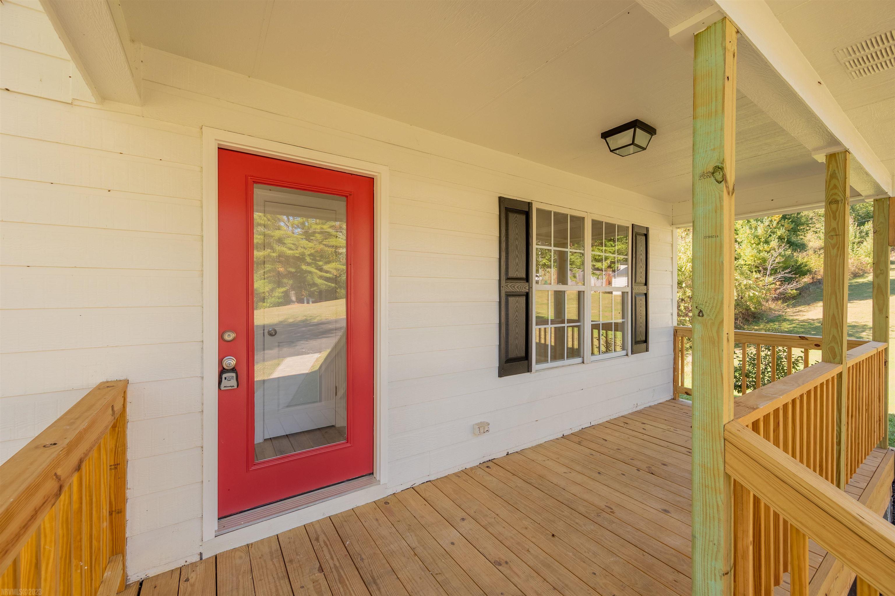 254 WINDY HILL Road NW