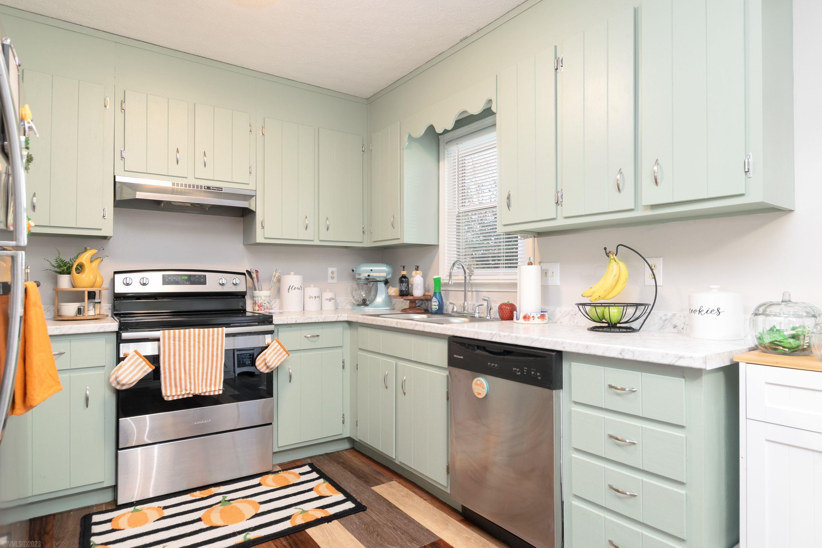 315 CHEROKEE Drive B