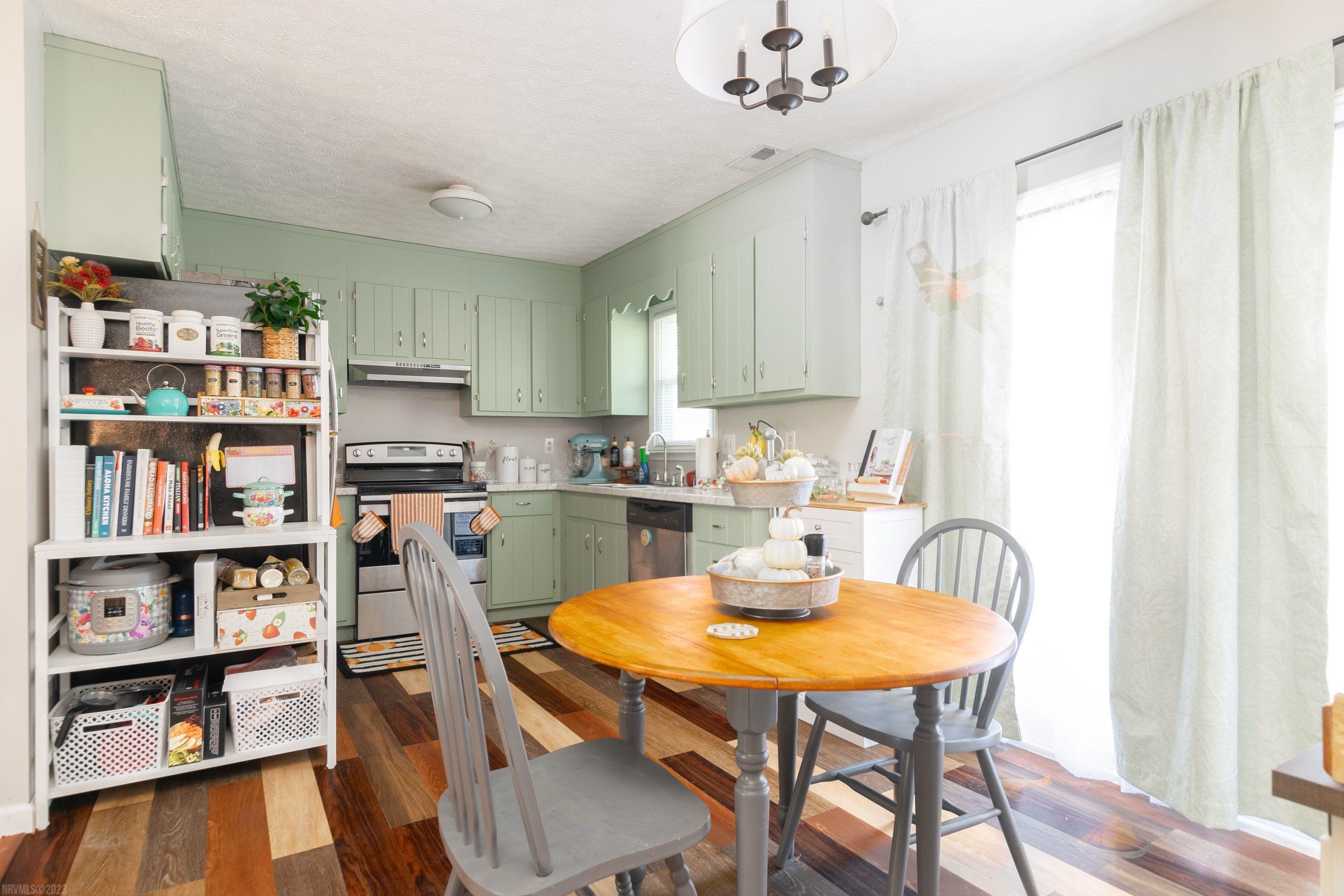 315 CHEROKEE Drive B