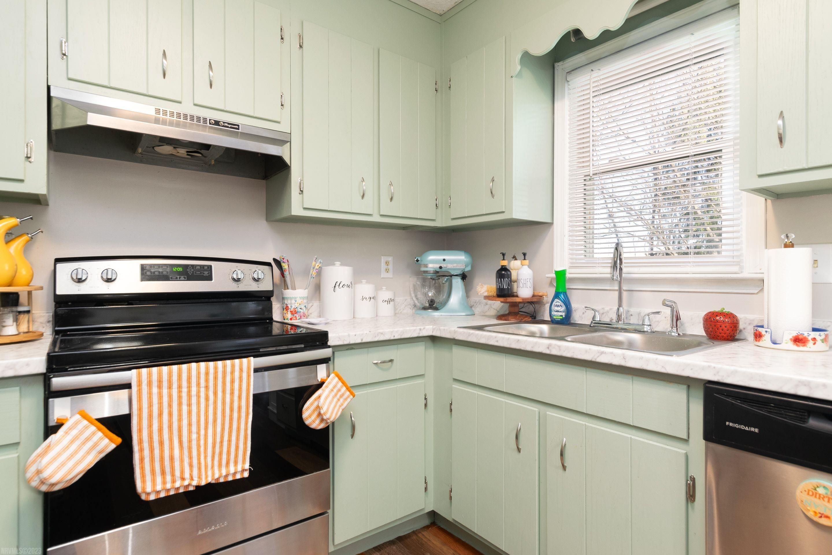 315 CHEROKEE Drive B