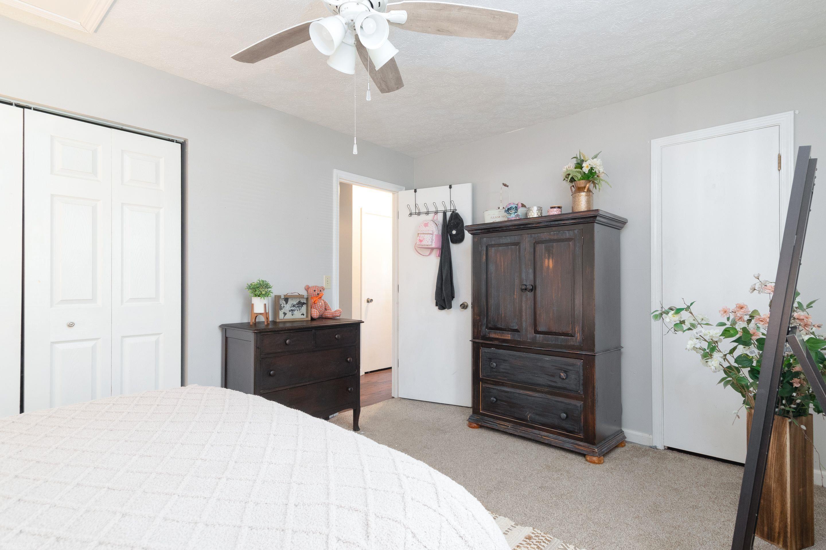 315 CHEROKEE Drive B