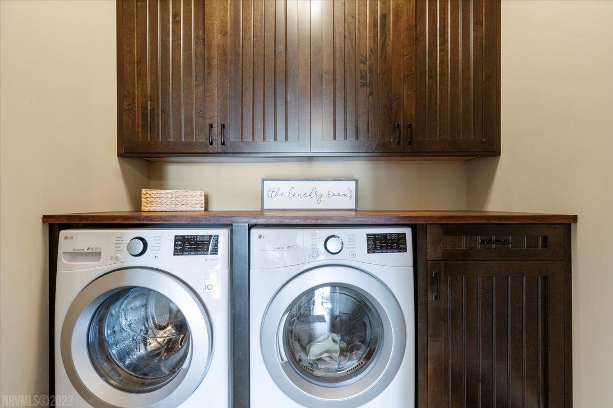 6436 TEETH OF THE DOG Drive