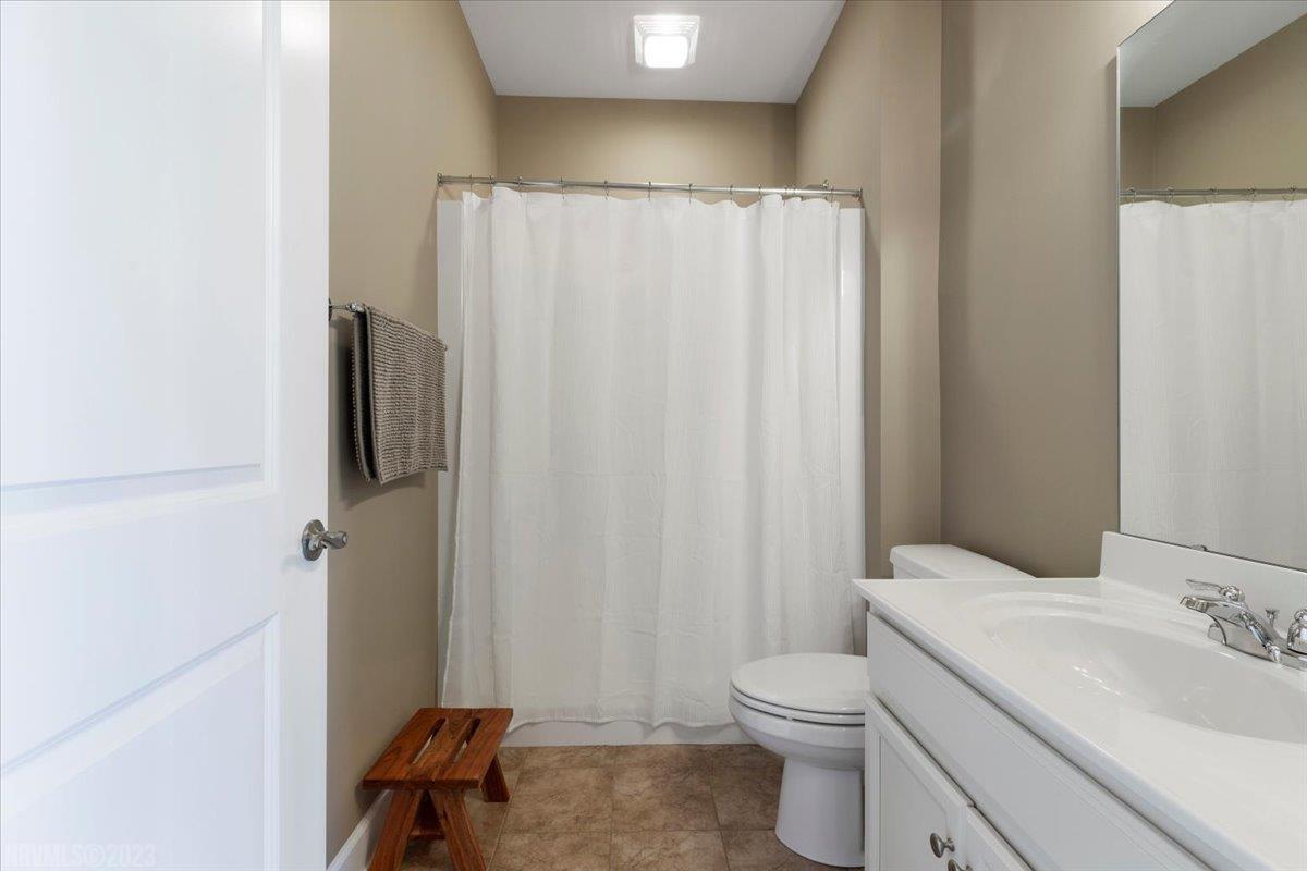 6436 TEETH OF THE DOG Drive