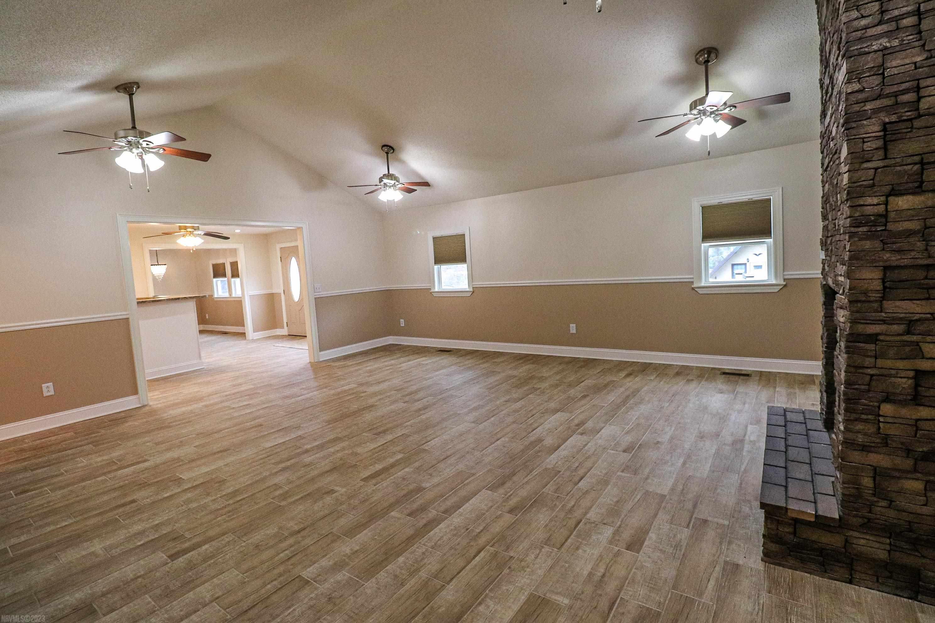 5277 Grandview Drive