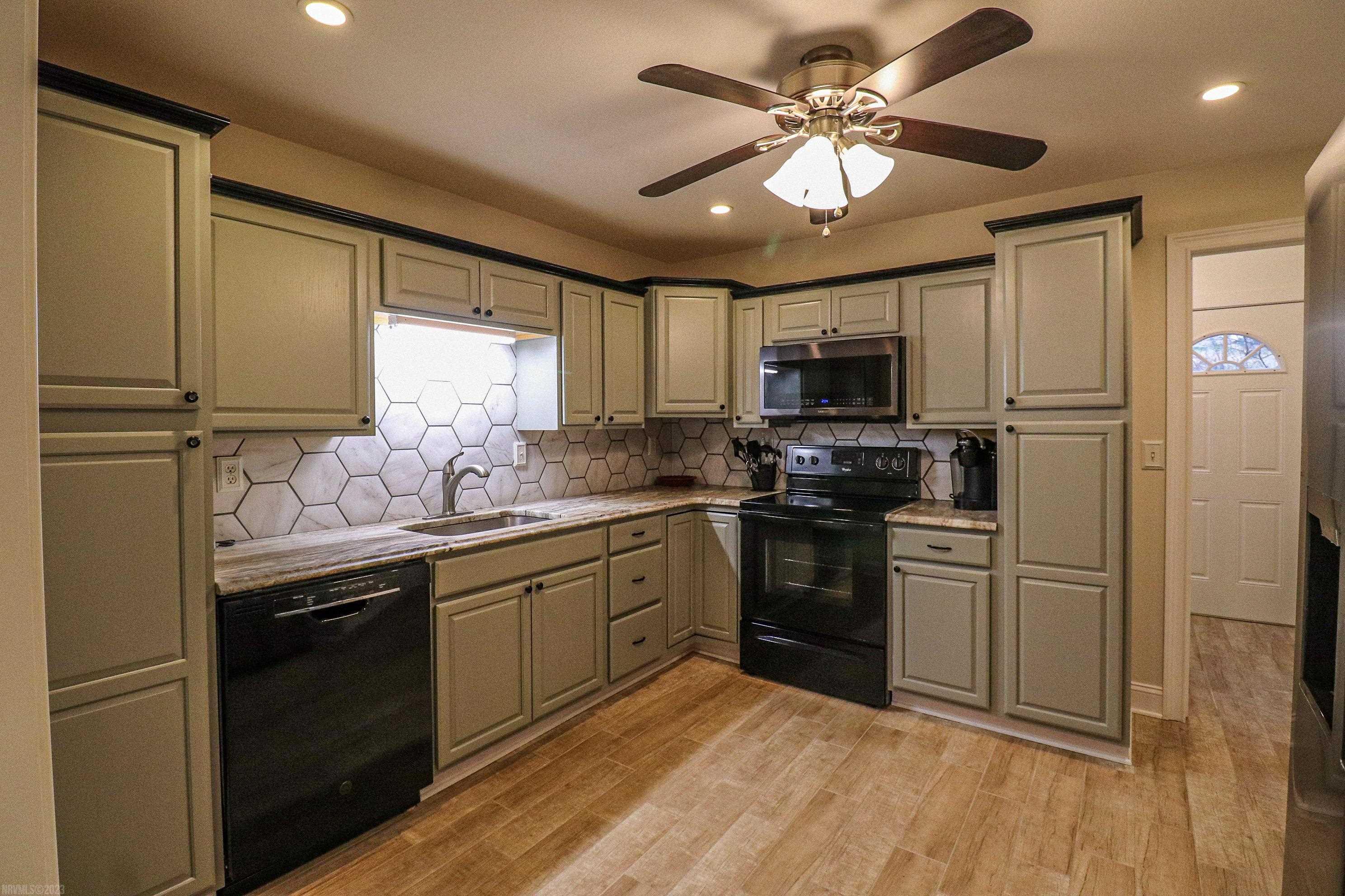 5277 Grandview Drive