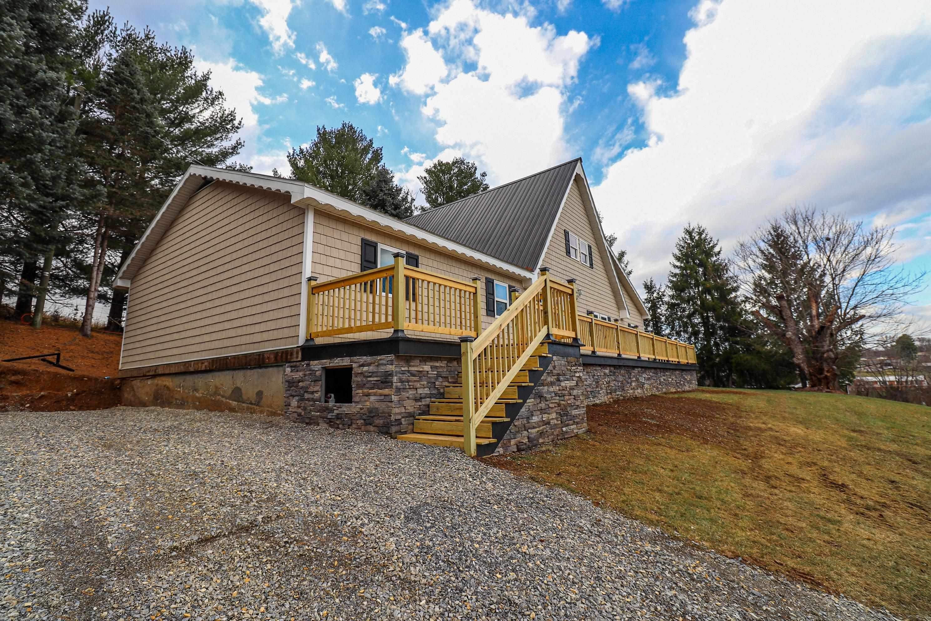 5277 Grandview Drive