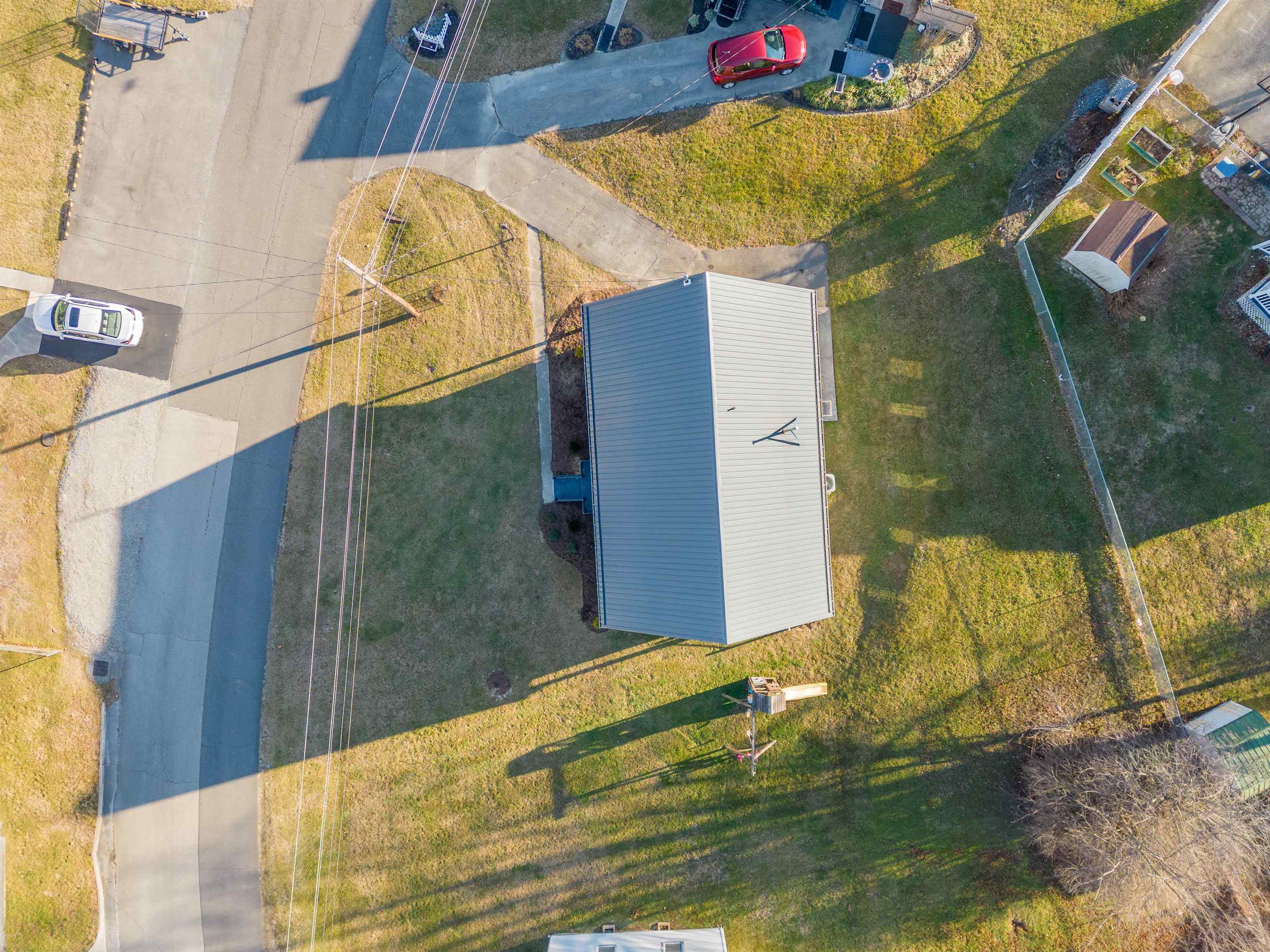1016 LYLE Street