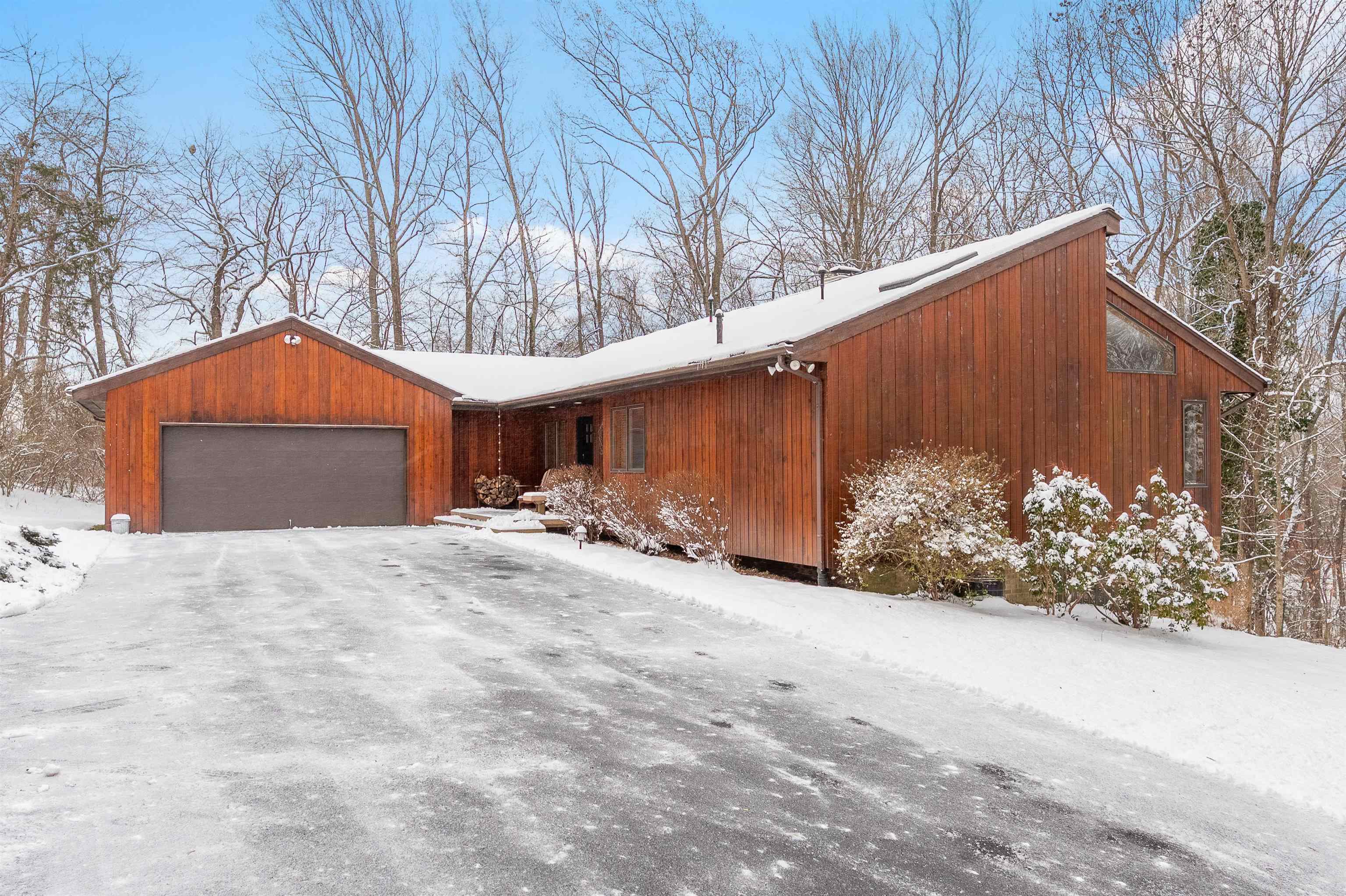 1105 DEERFIELD Drive