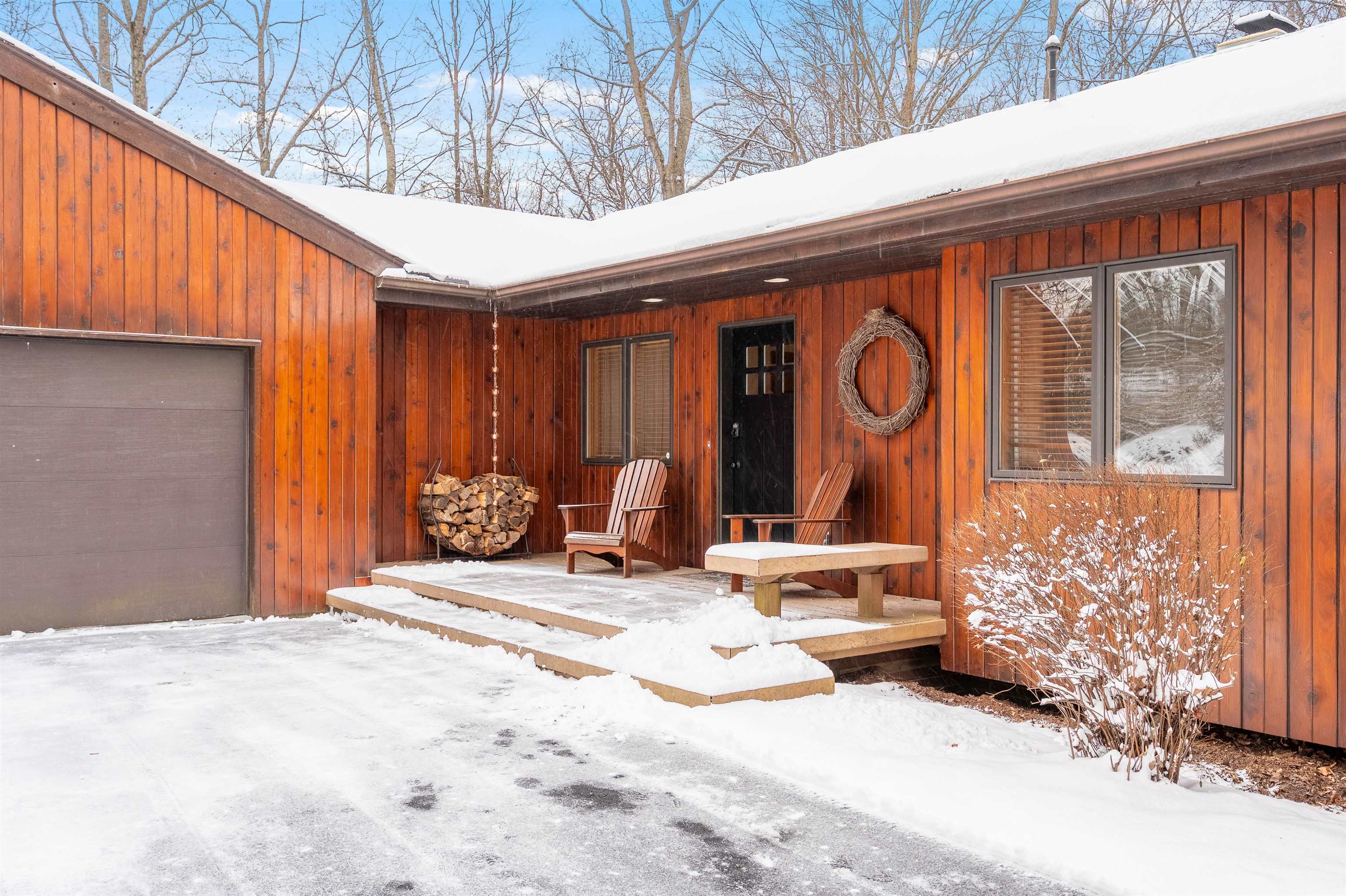 1105 DEERFIELD Drive