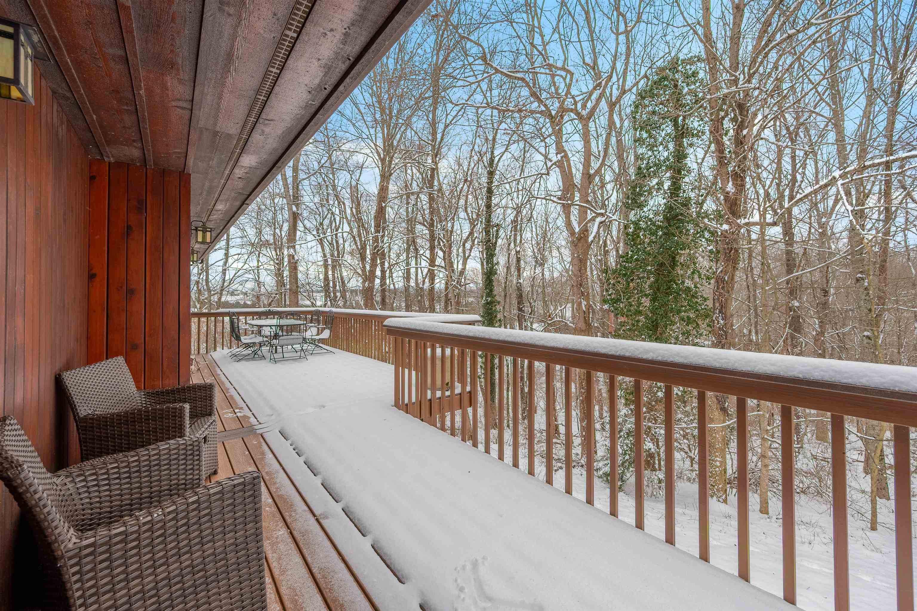 1105 DEERFIELD Drive