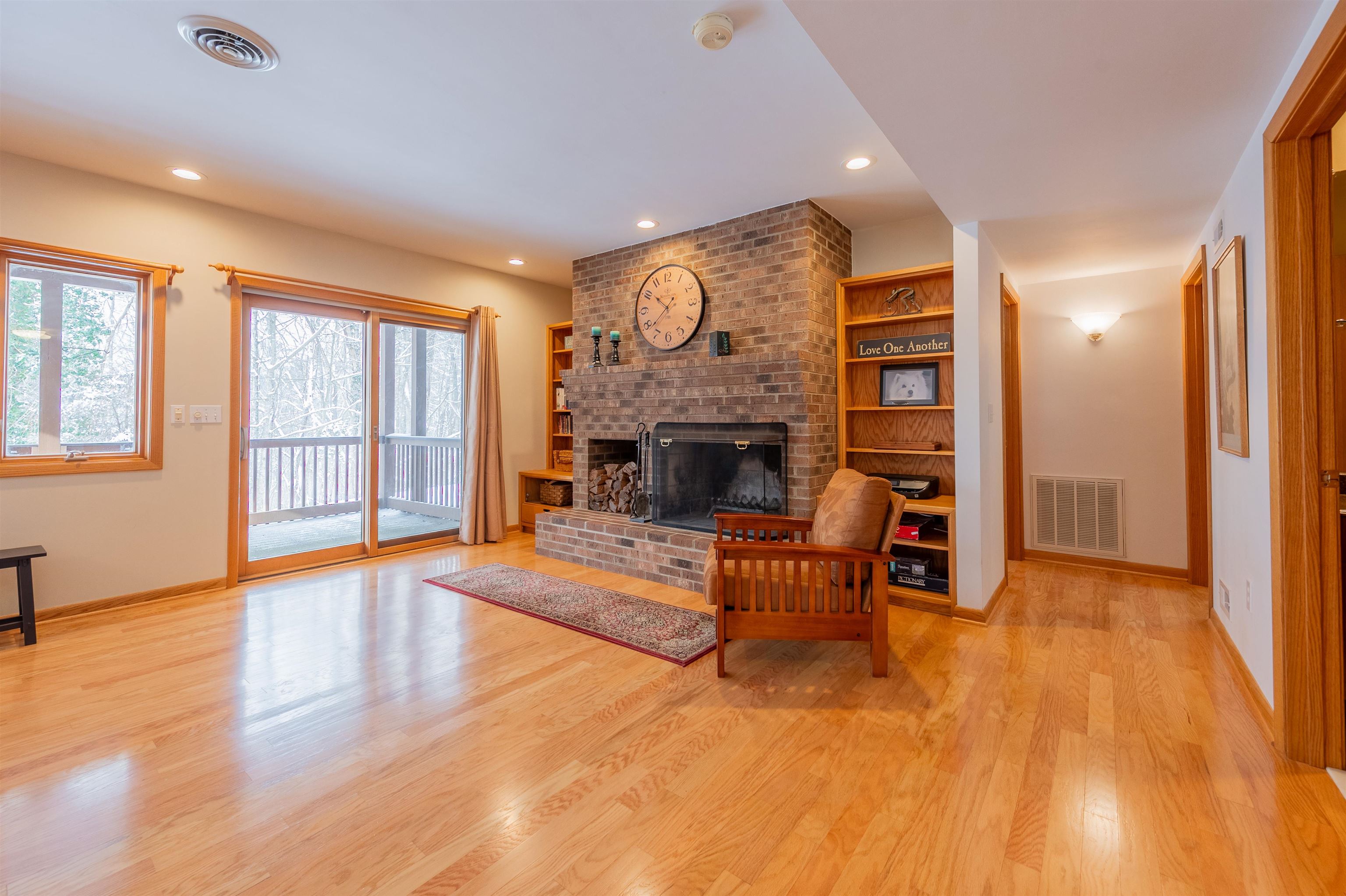 1105 DEERFIELD Drive