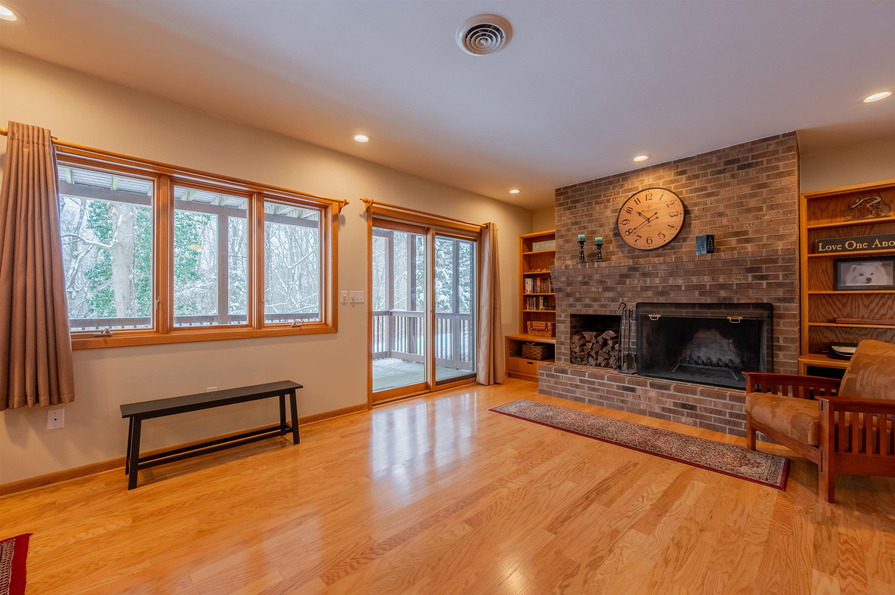 1105 DEERFIELD Drive
