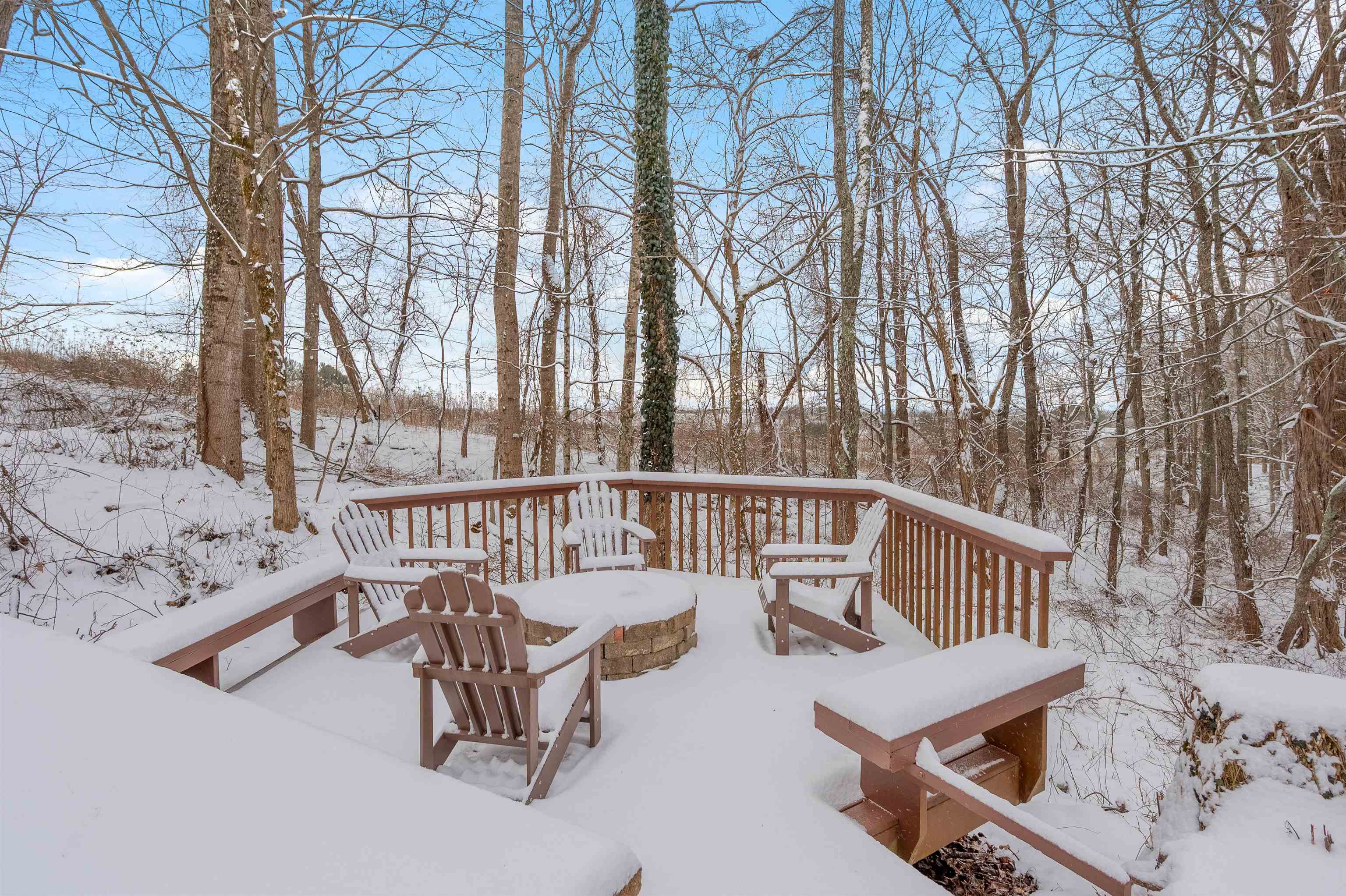 1105 DEERFIELD Drive