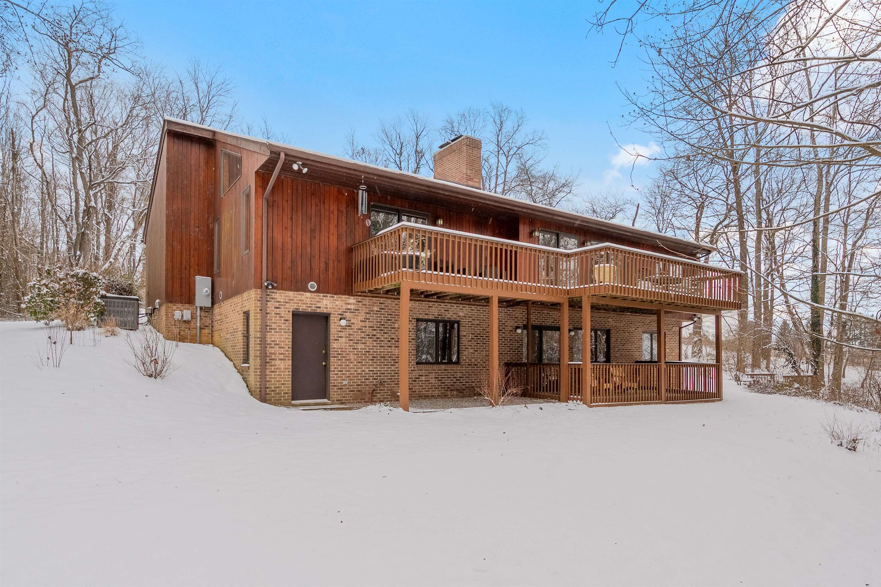 1105 DEERFIELD Drive