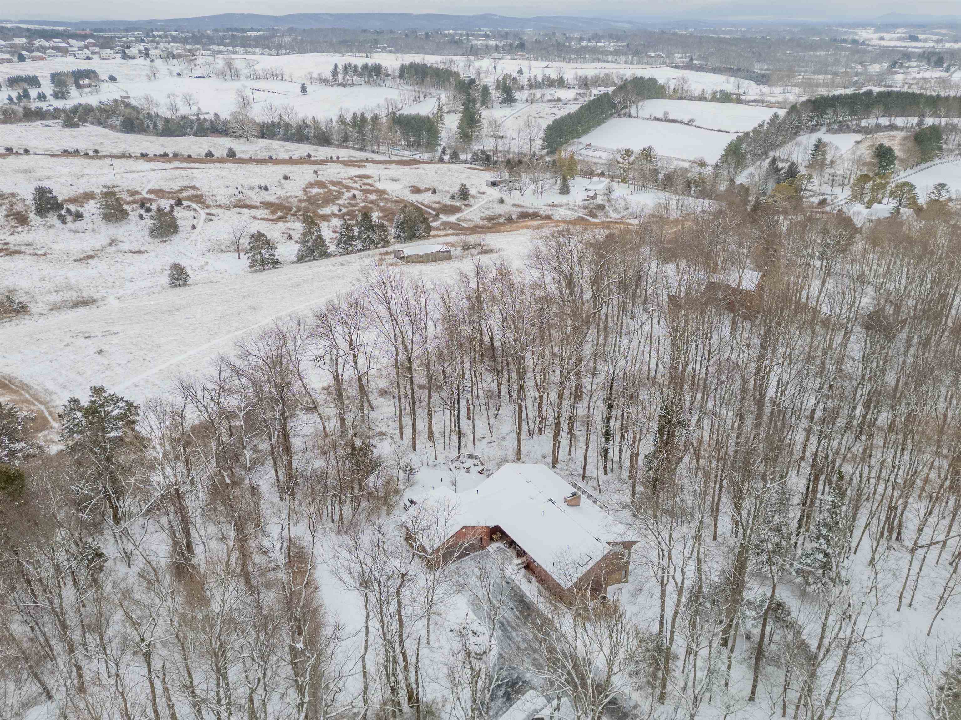 1105 DEERFIELD Drive