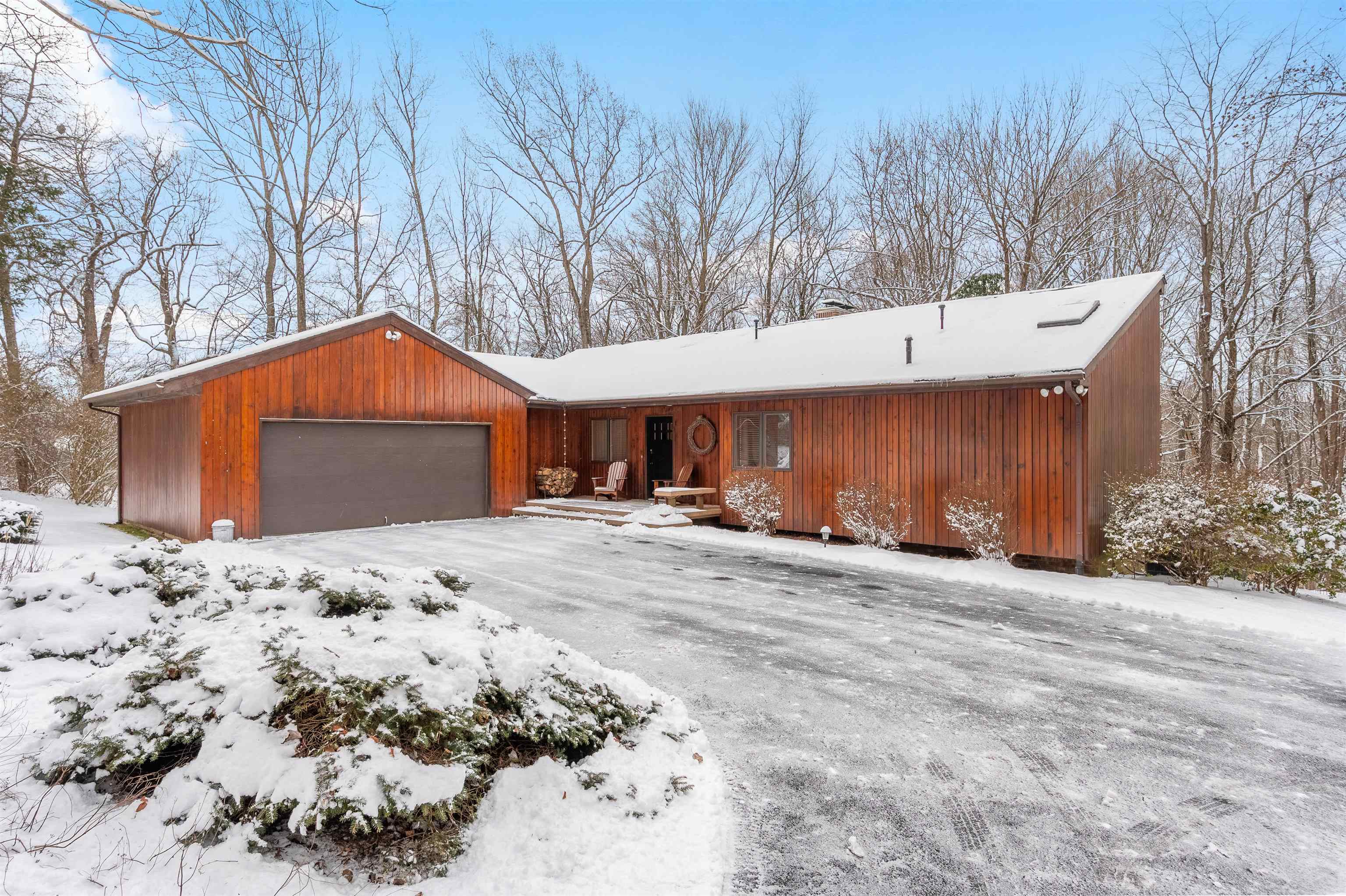 1105 DEERFIELD Drive