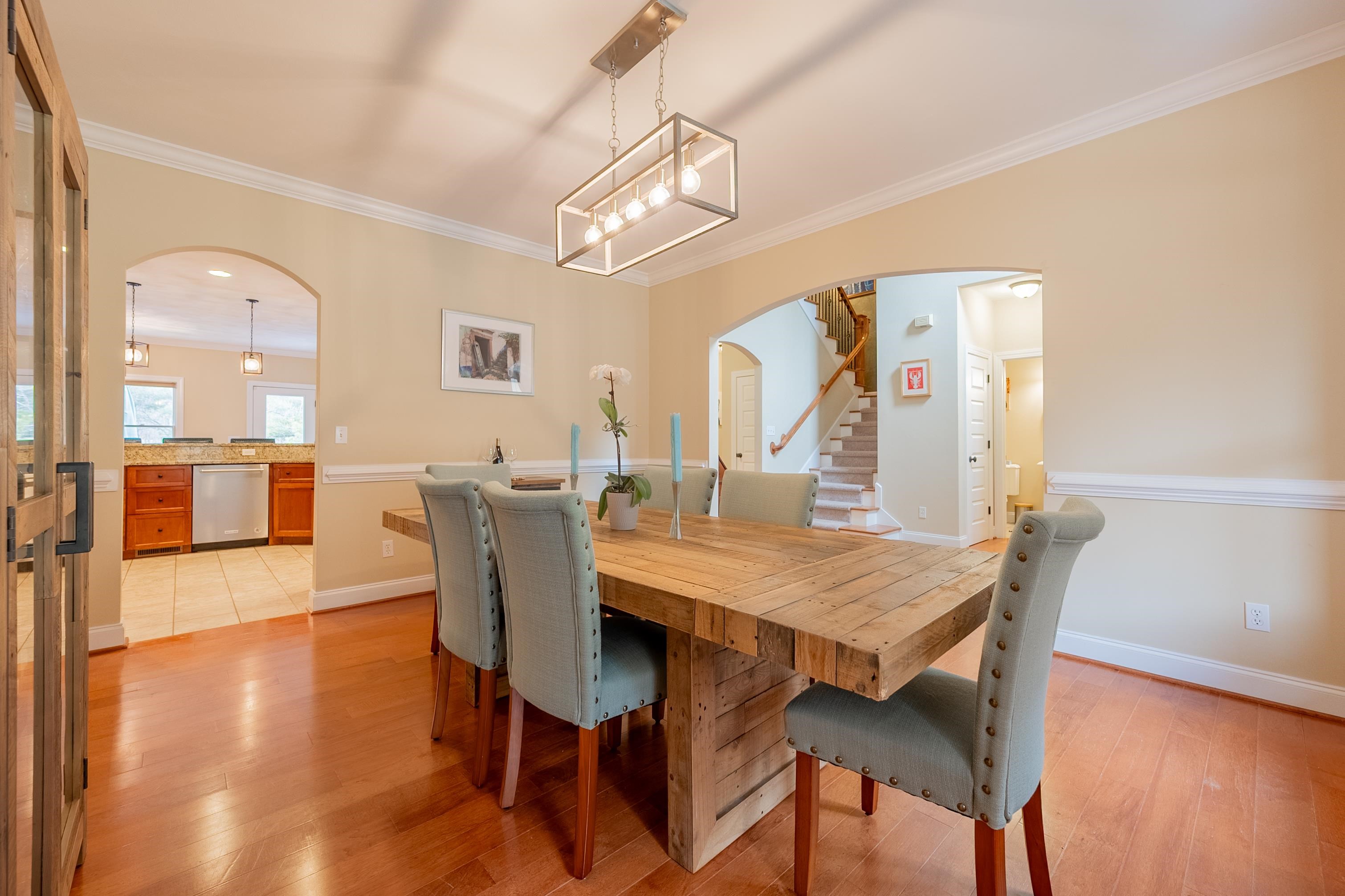 212 BISHOP Road