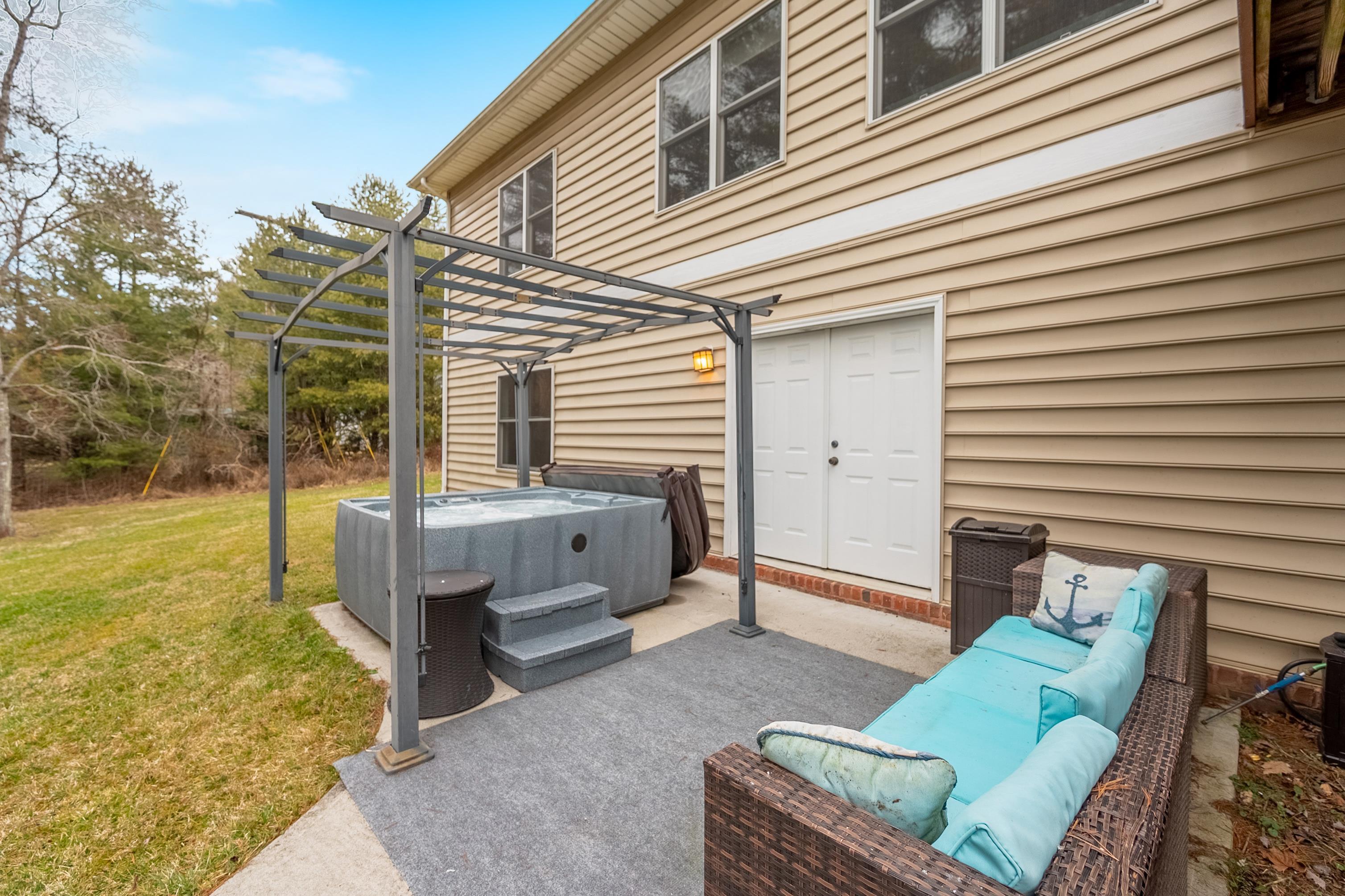 212 BISHOP Road