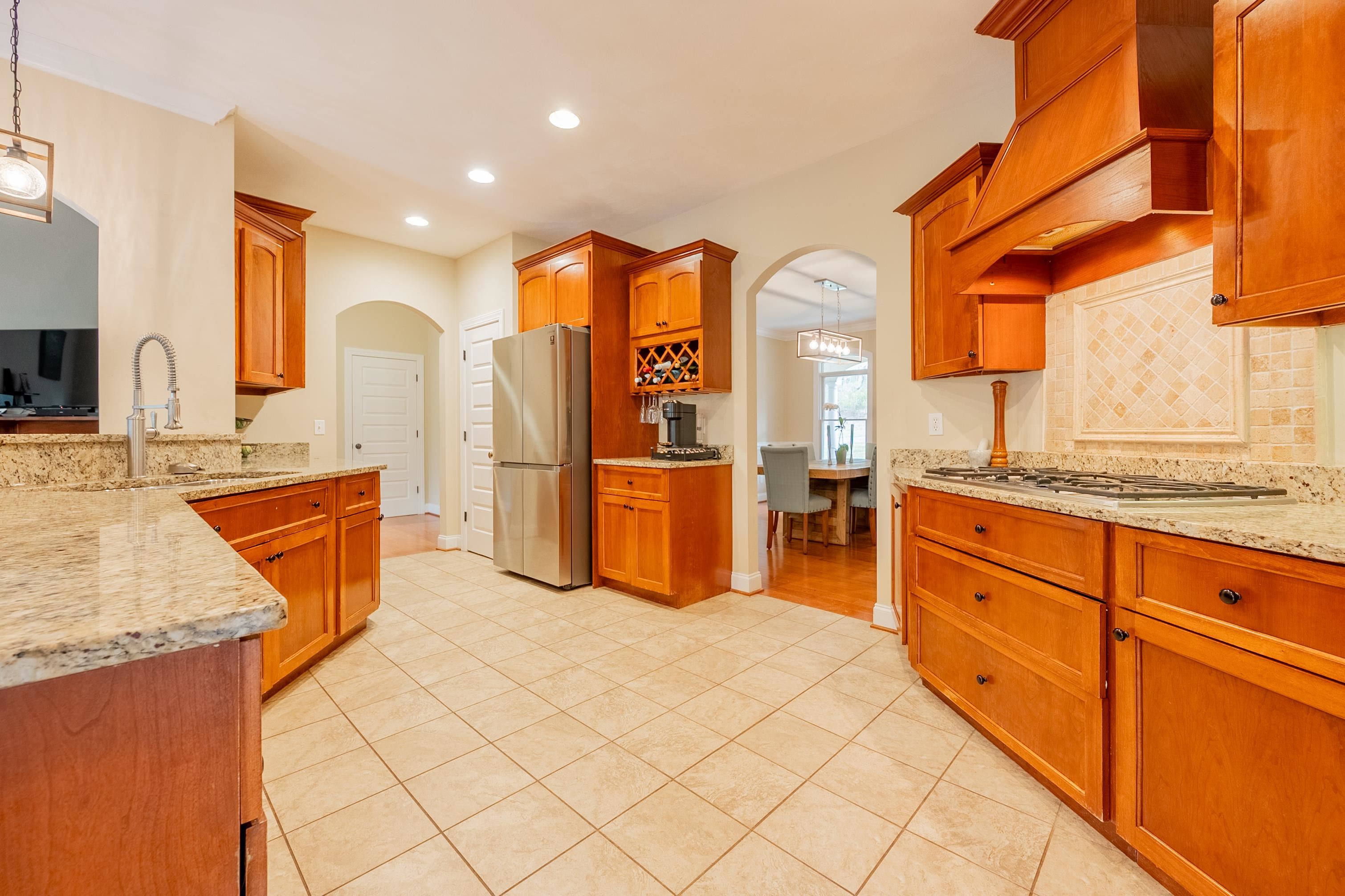 212 BISHOP Road