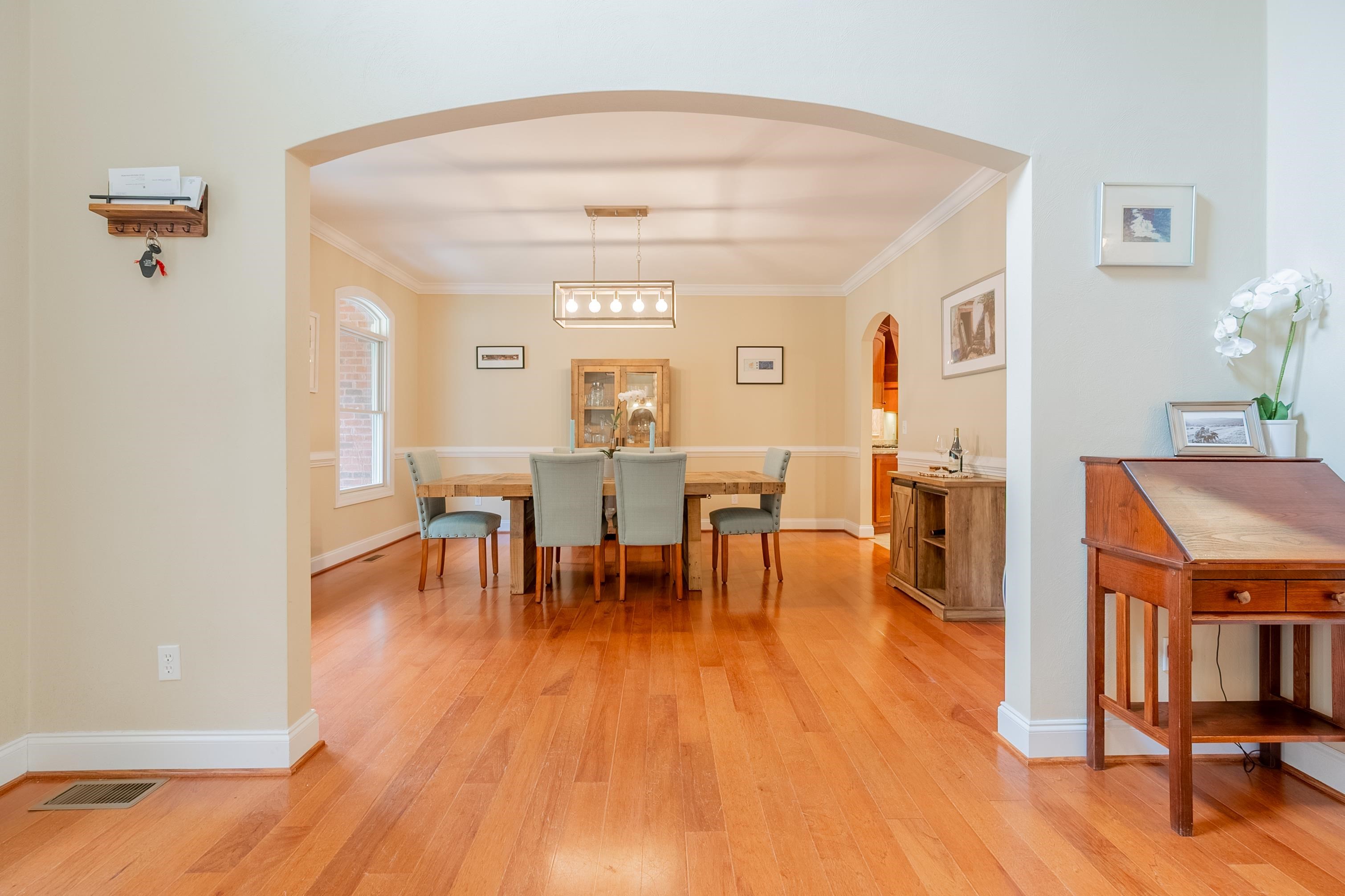 212 BISHOP Road