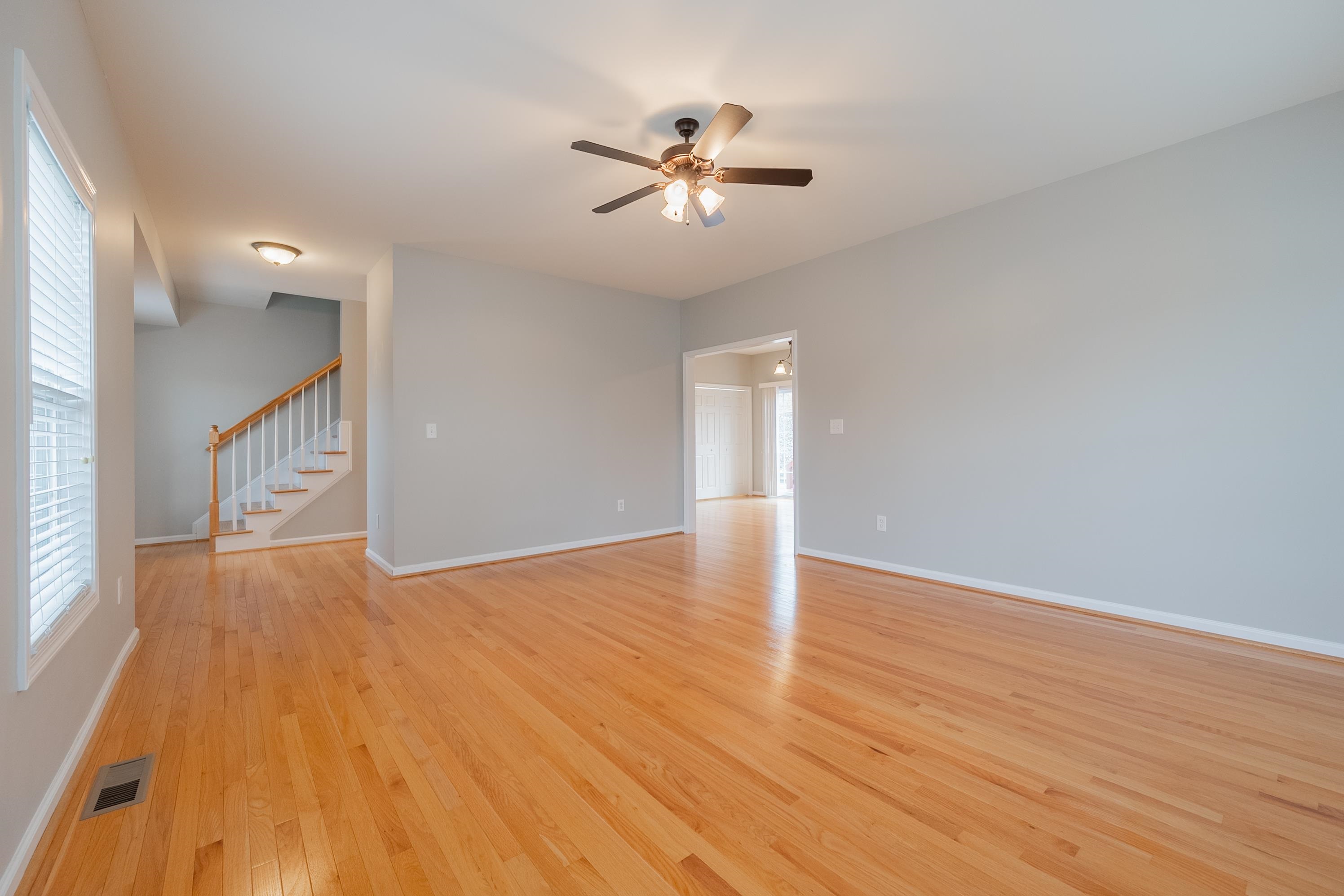 185 WINDSOR Drive