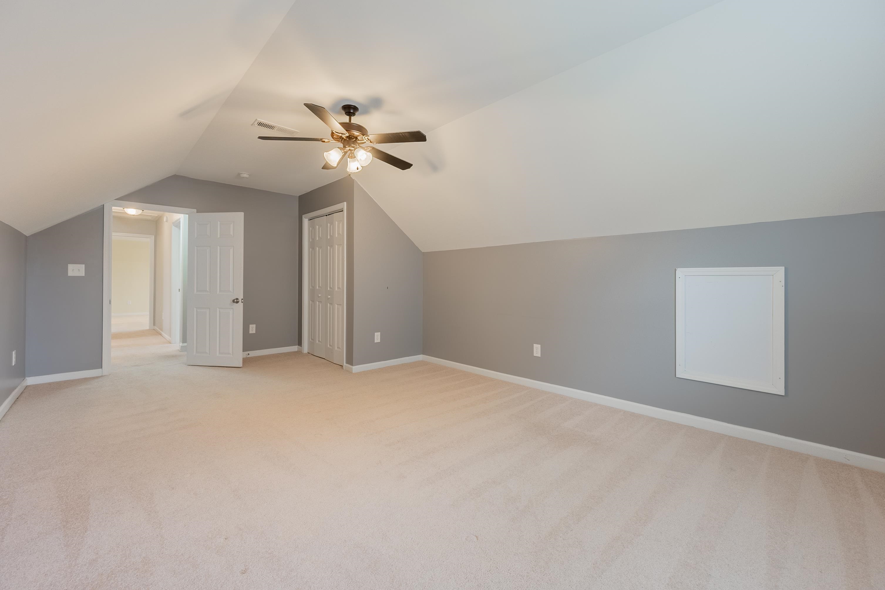 185 WINDSOR Drive