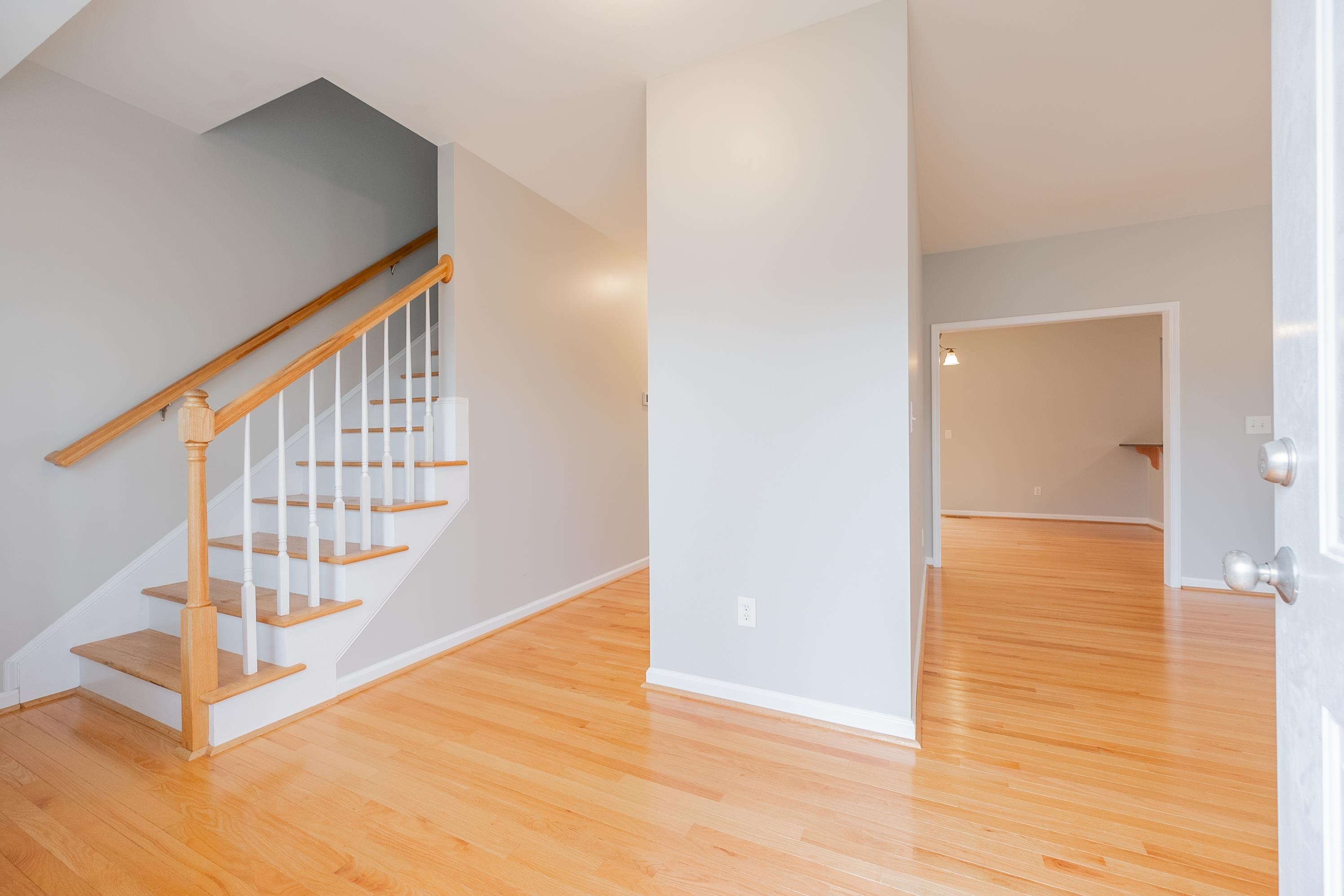 185 WINDSOR Drive