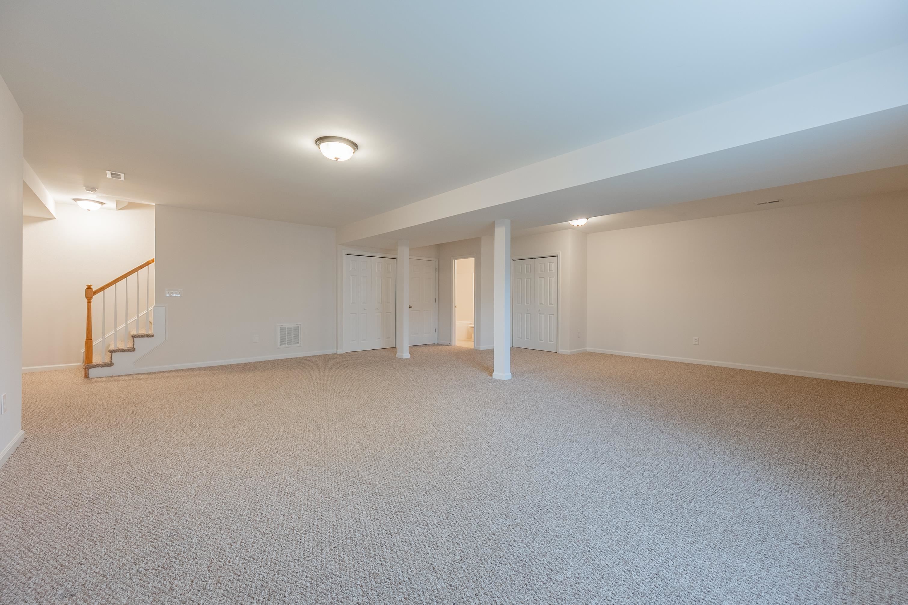 185 WINDSOR Drive