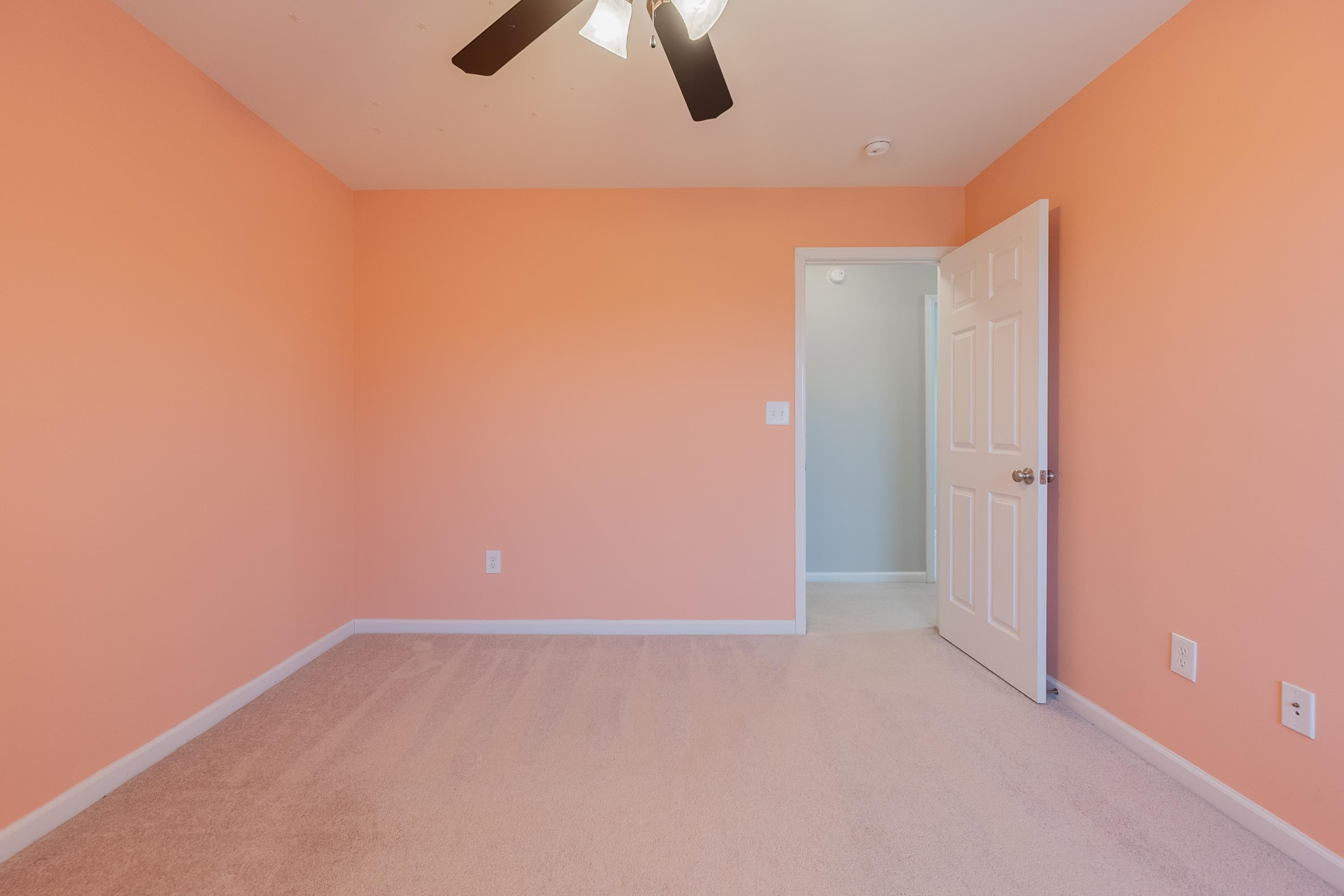 185 WINDSOR Drive