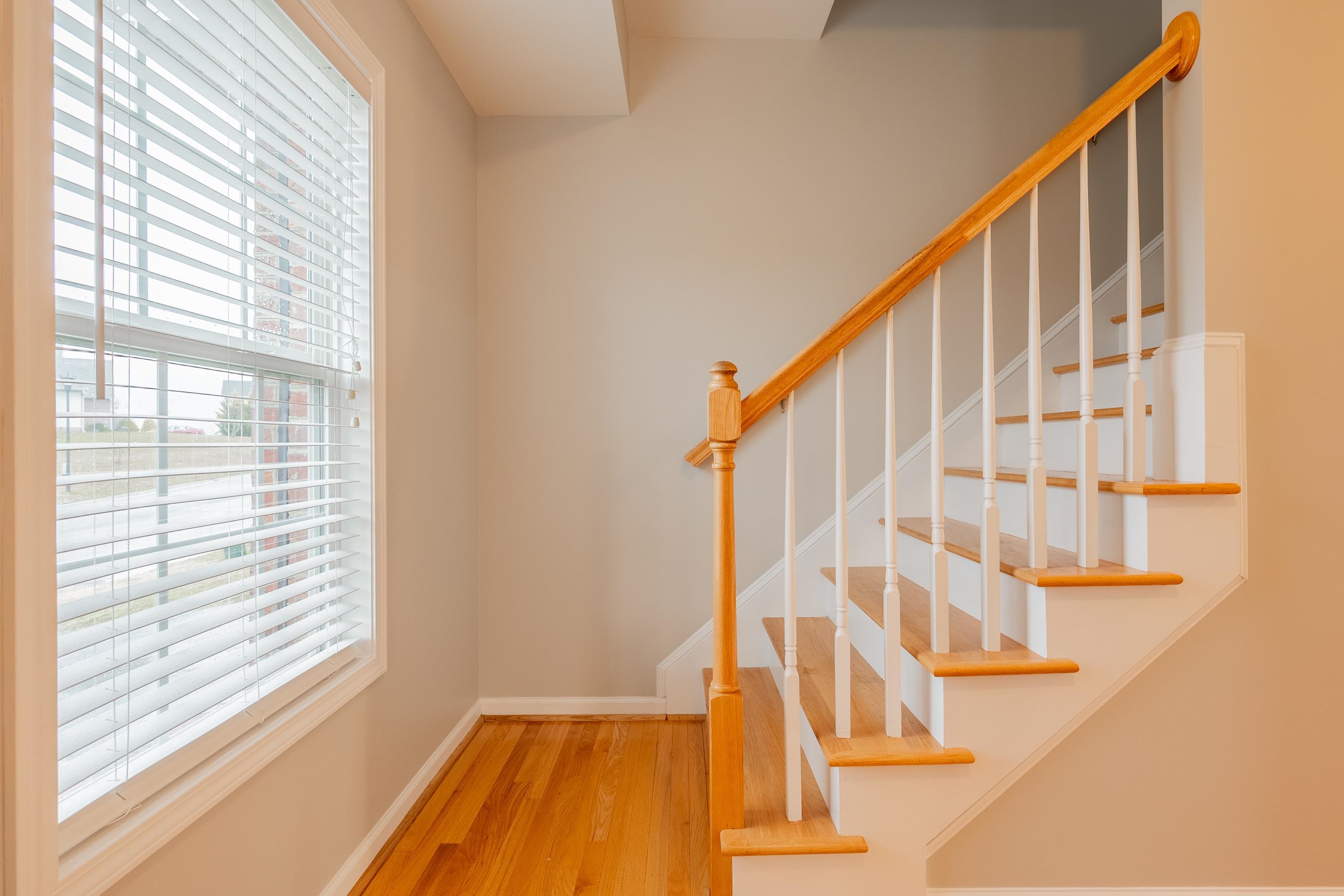 185 WINDSOR Drive