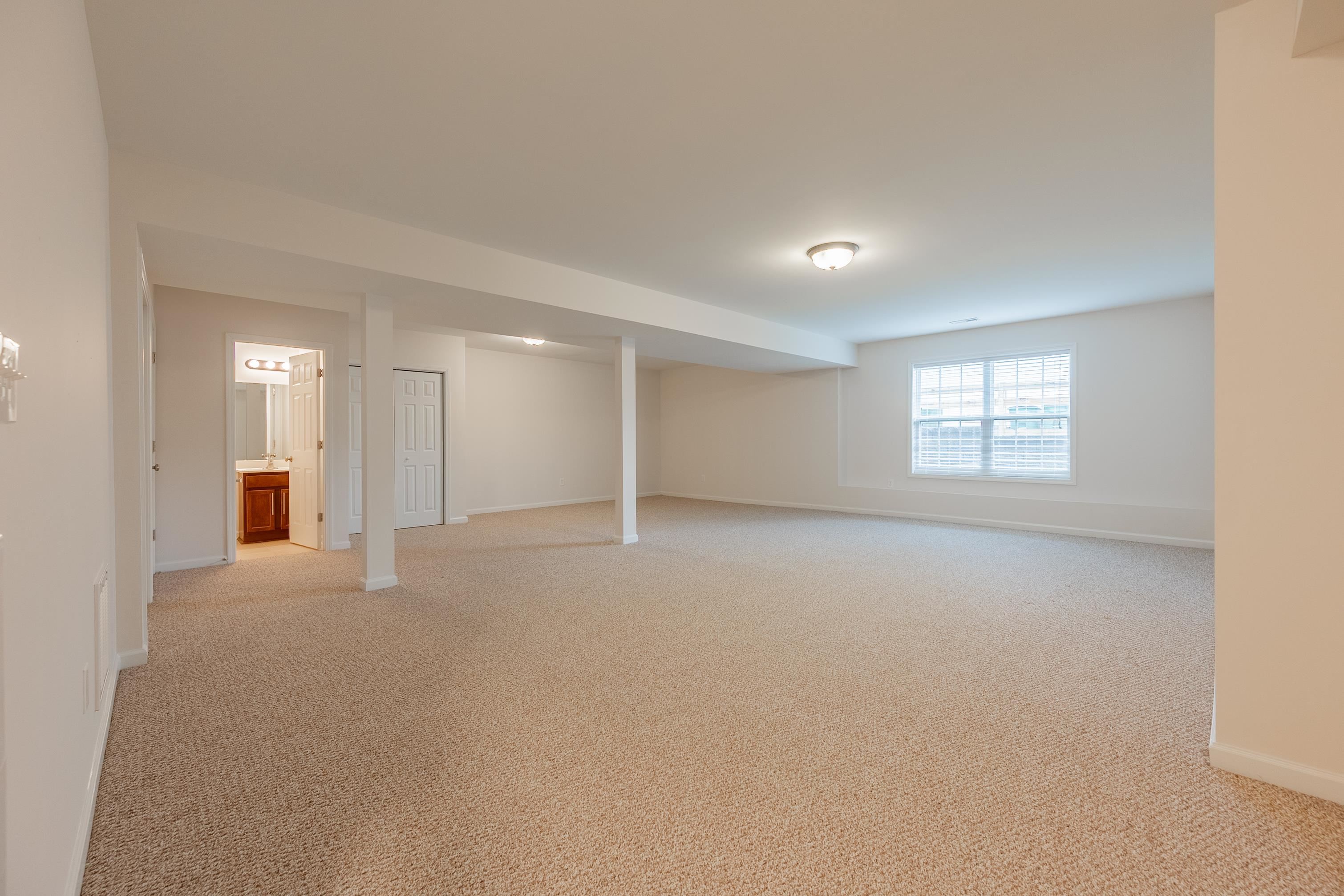 185 WINDSOR Drive