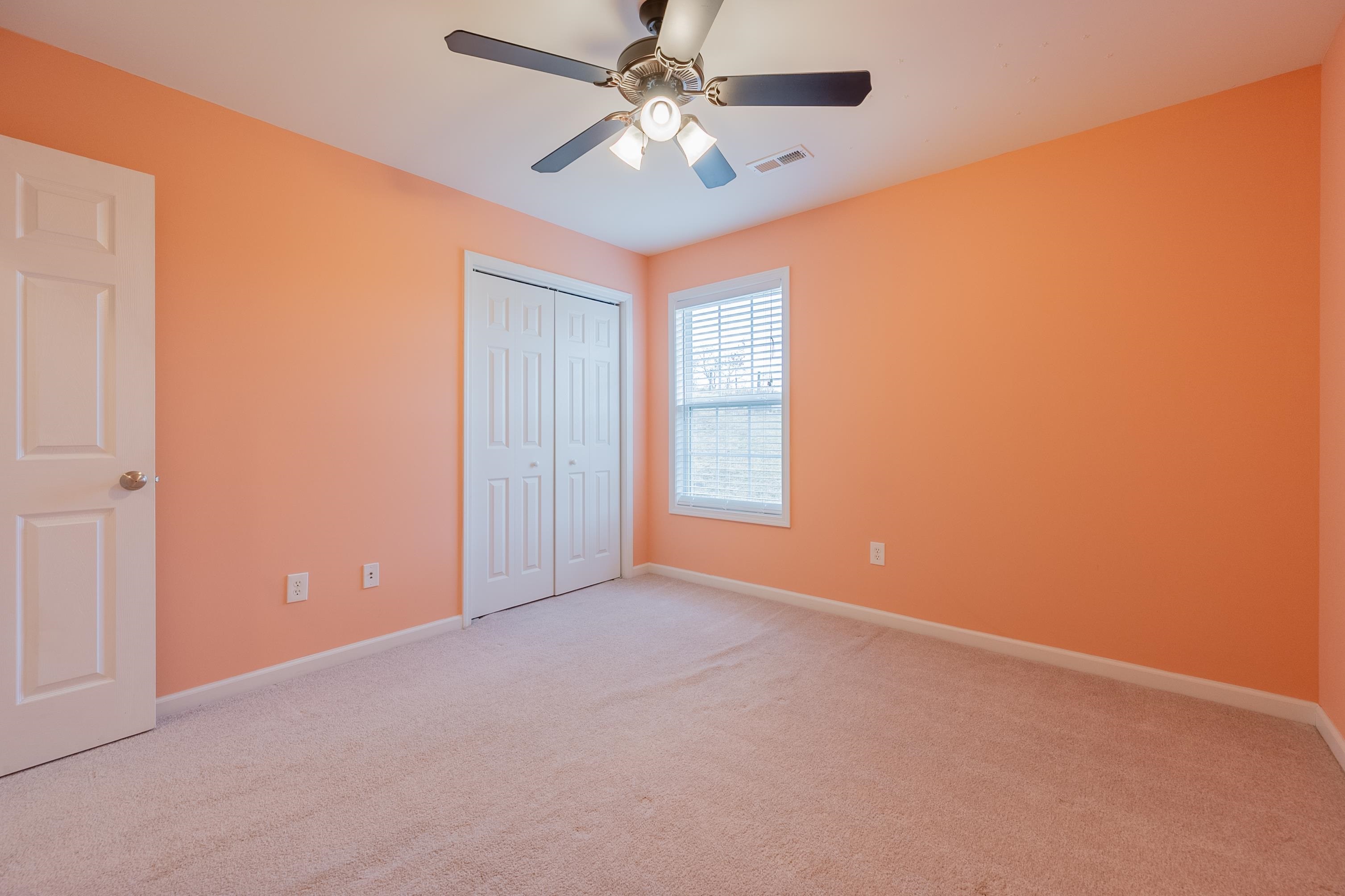 185 WINDSOR Drive