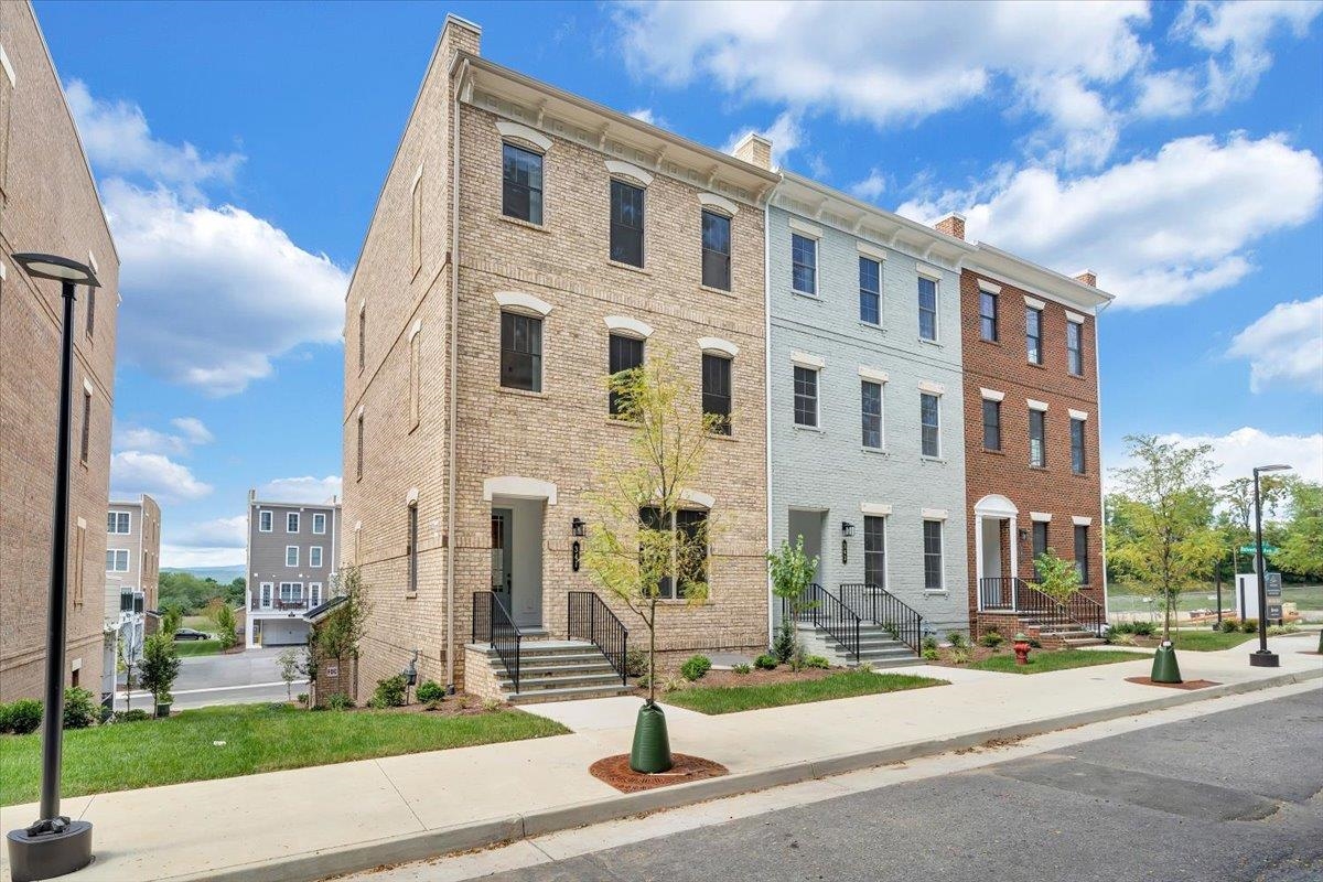 341 Eheart Street