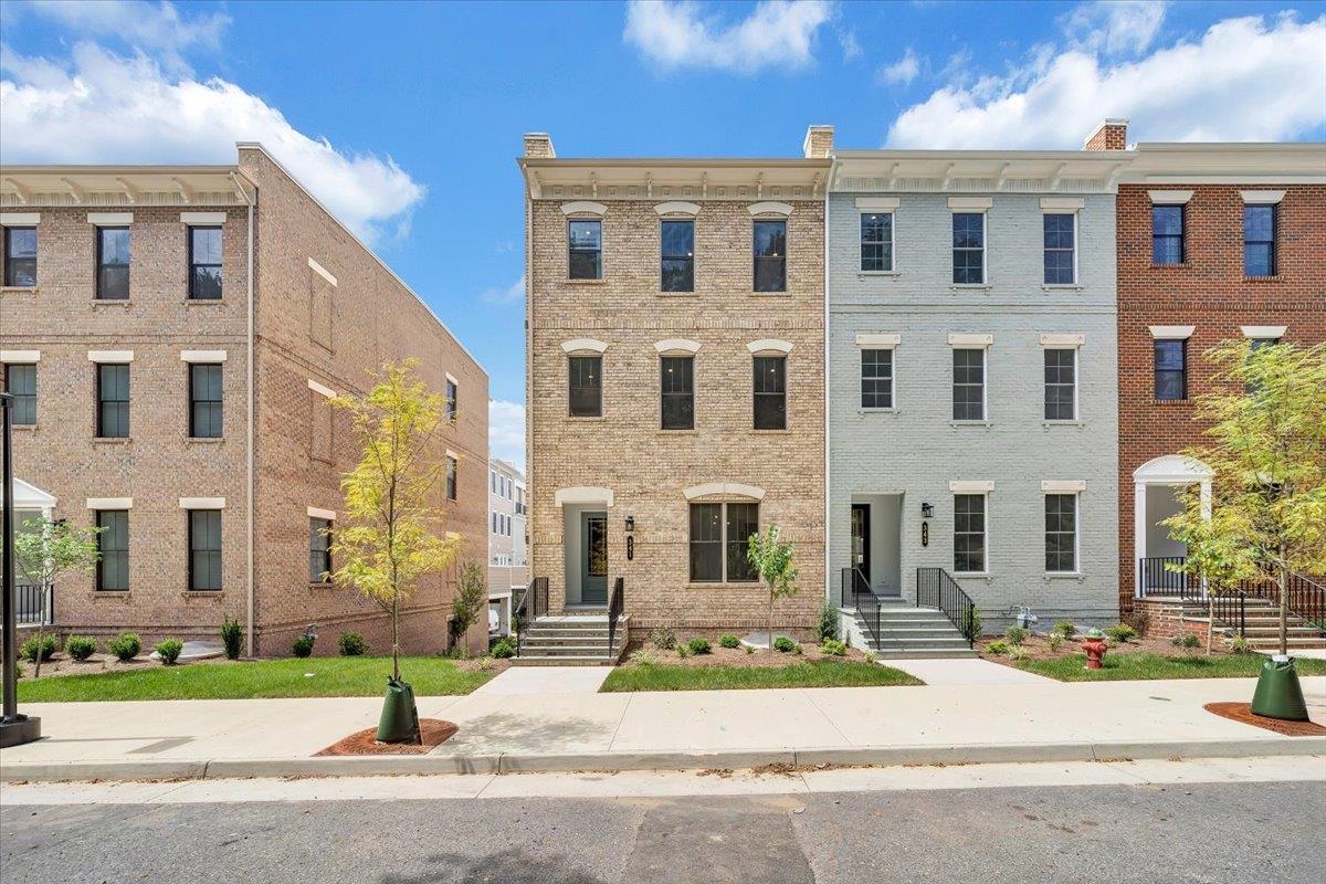 341 Eheart Street