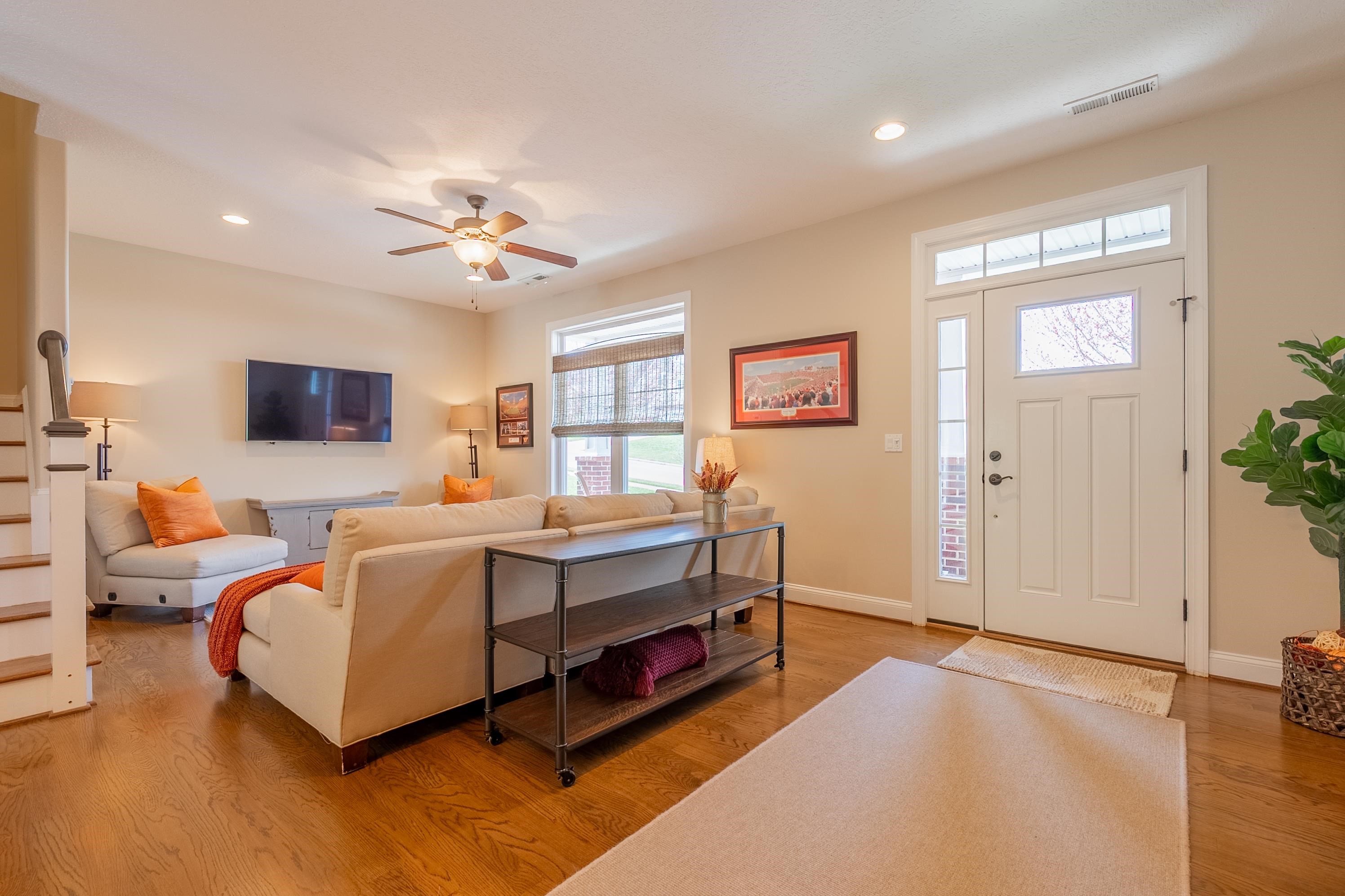 421 WILLARD Drive