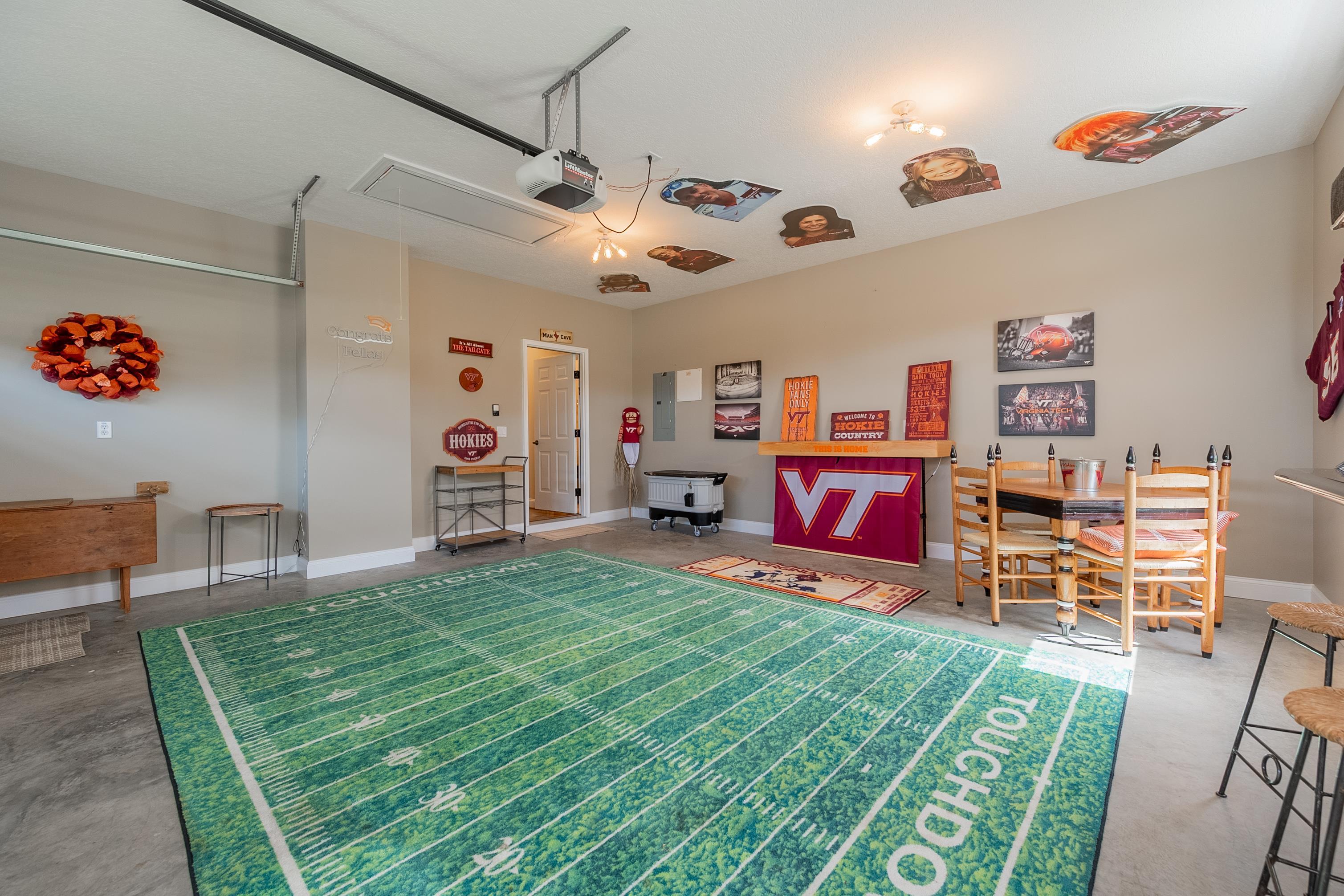 421 WILLARD Drive
