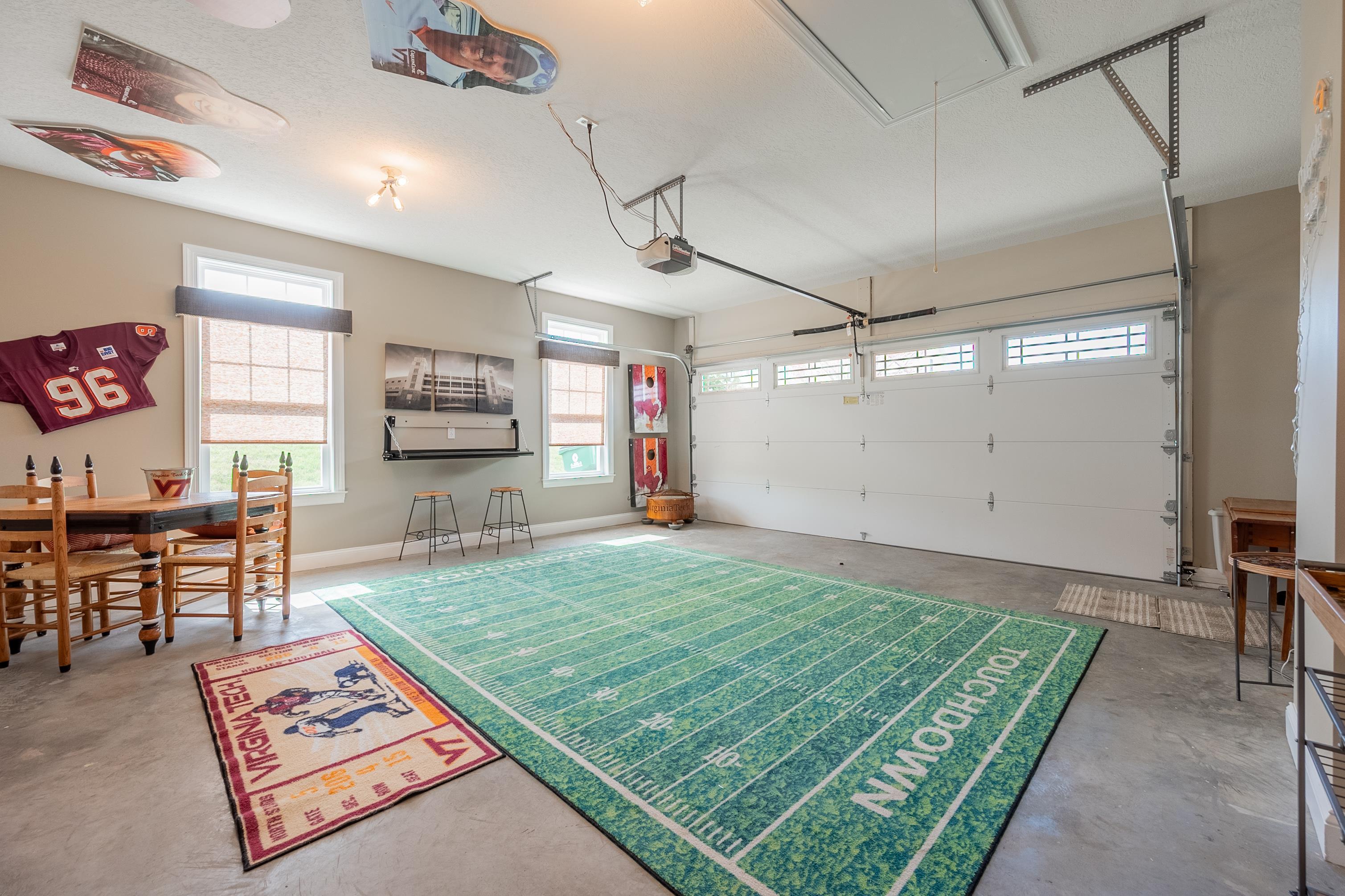 421 WILLARD Drive