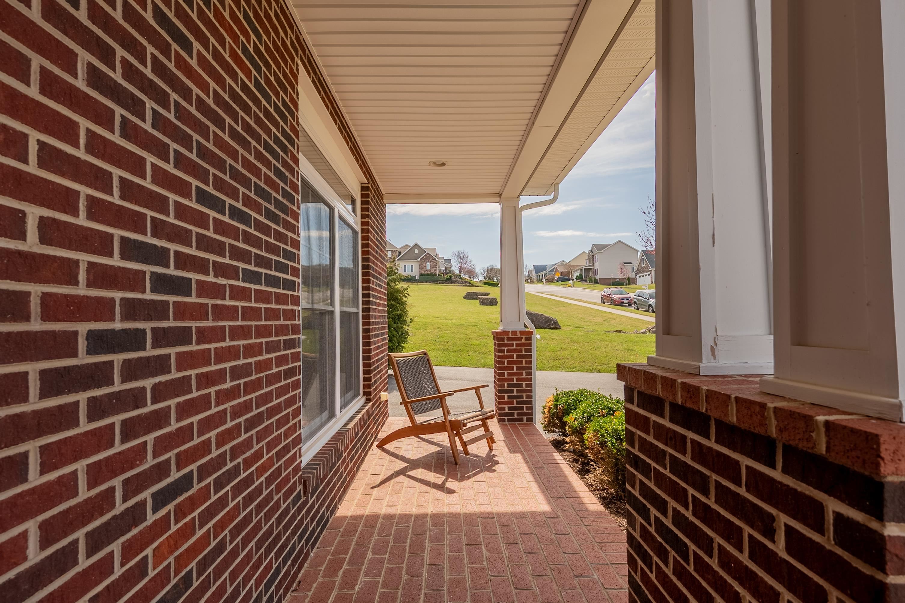 421 WILLARD Drive