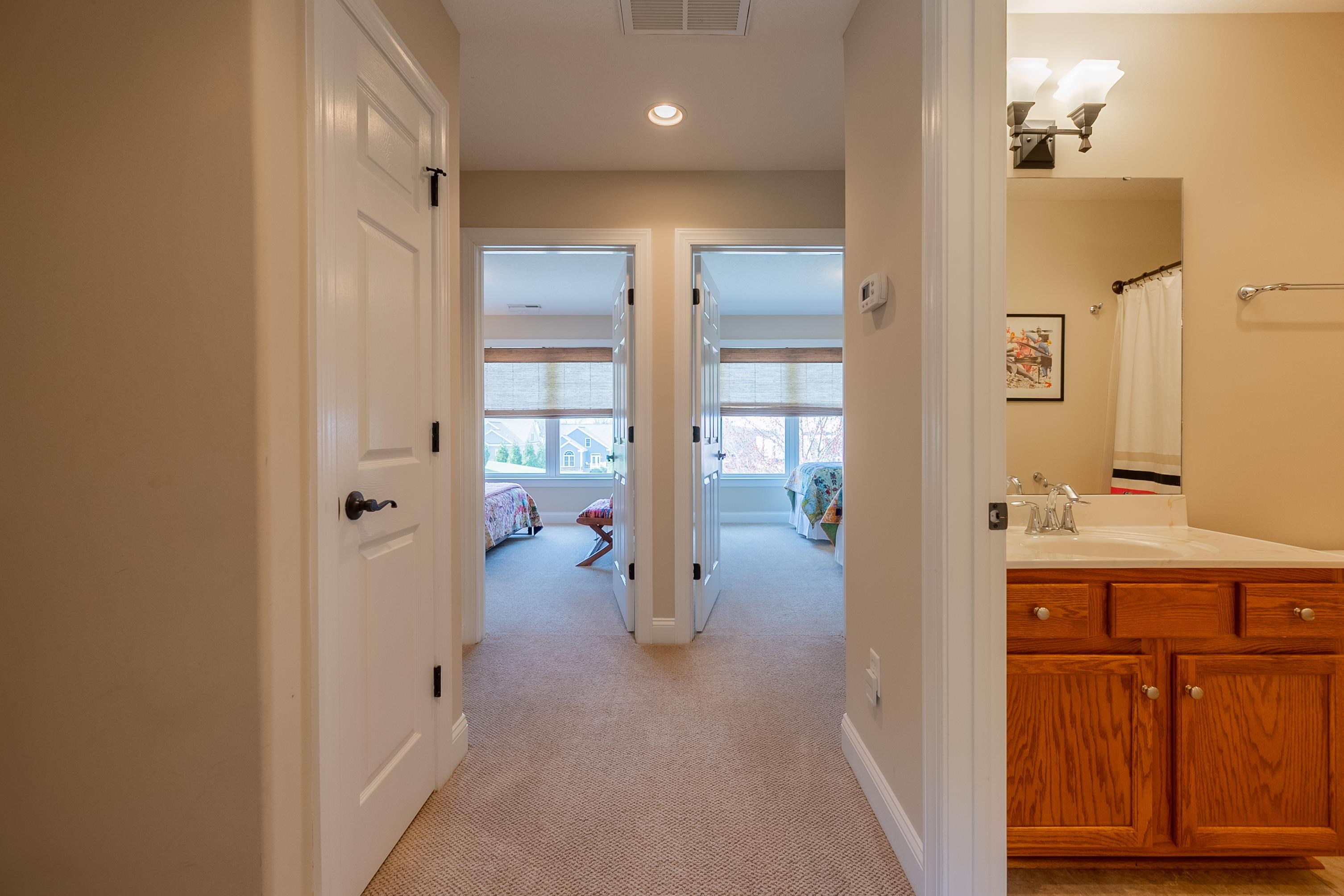 421 WILLARD Drive