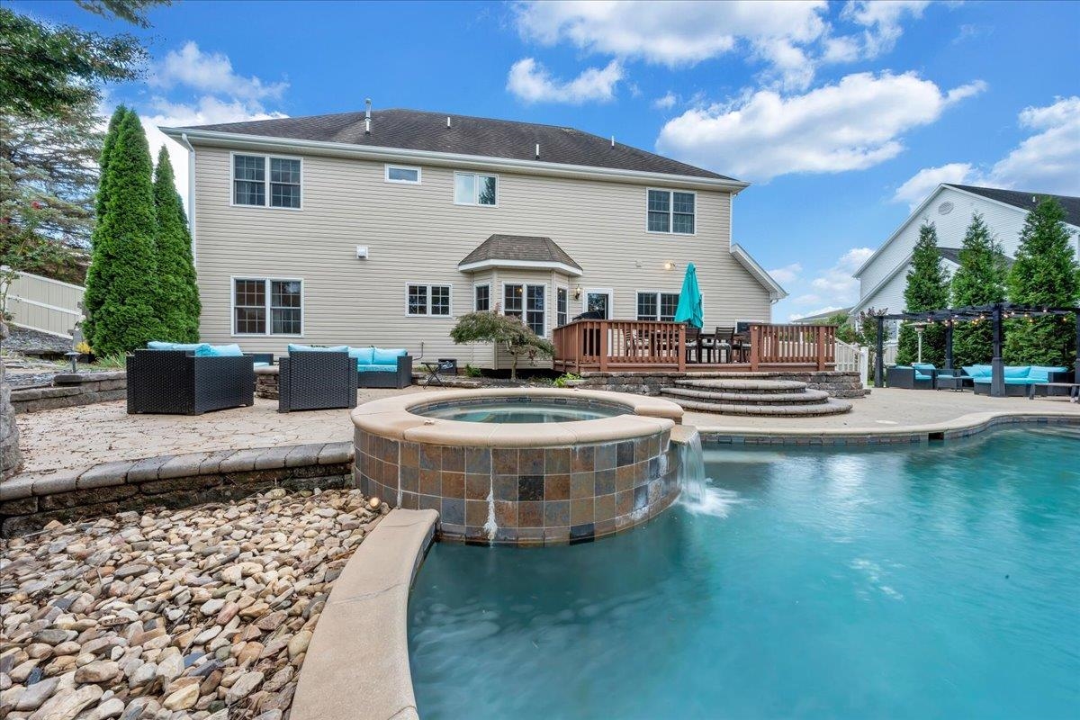 1205 Cedar Orchard Drive